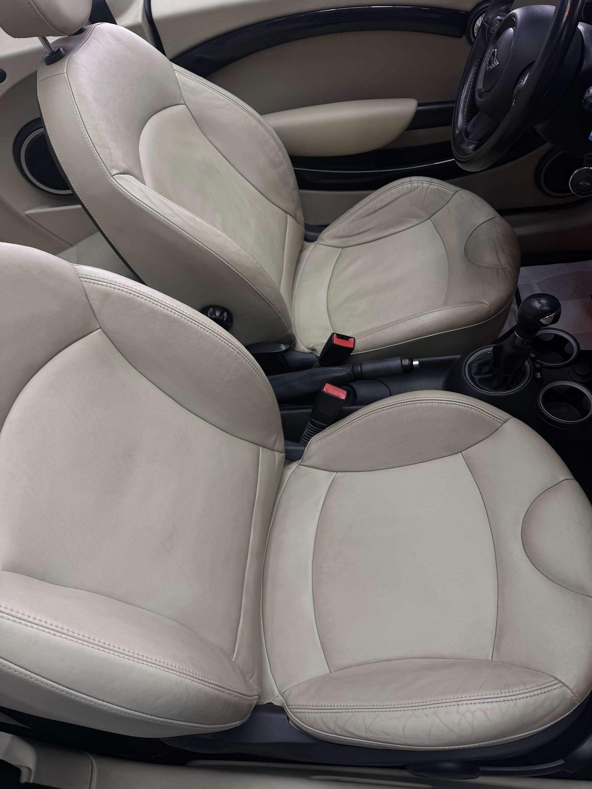 MINI Cooper Cabriolet Steptronic-image-11