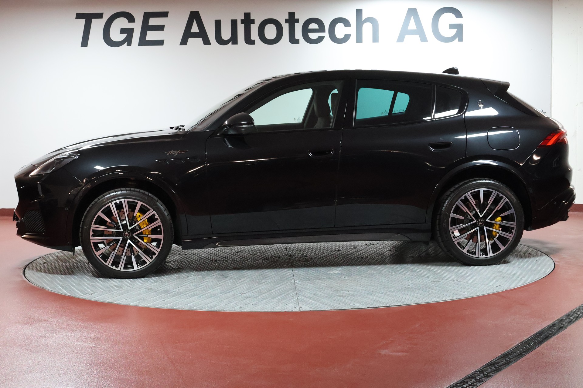 MASERATI Grecale 3.0 Trofeo Automatica-showroom-element-3