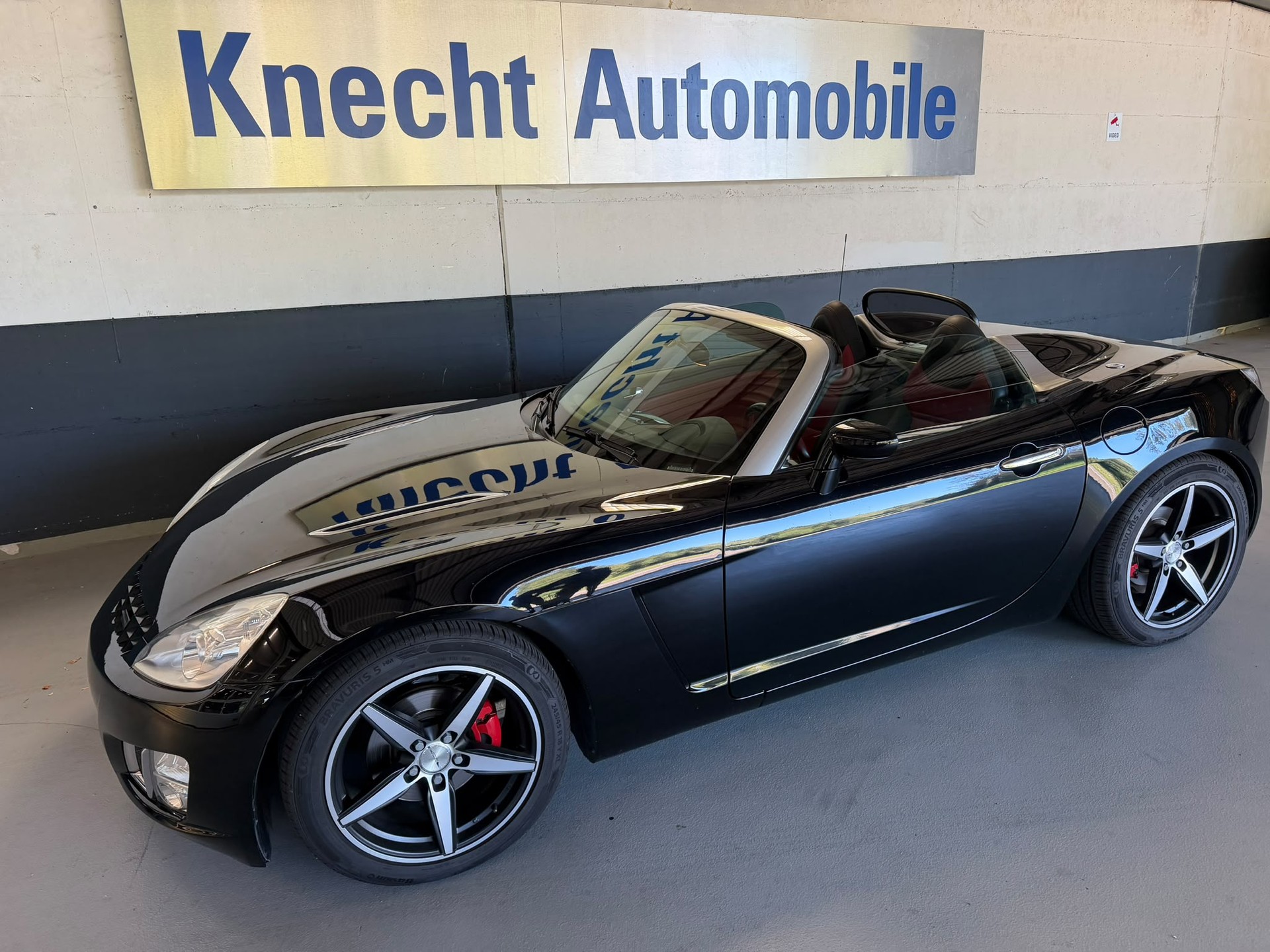 OPEL GT 2.0 Turbo-showroom-element-1