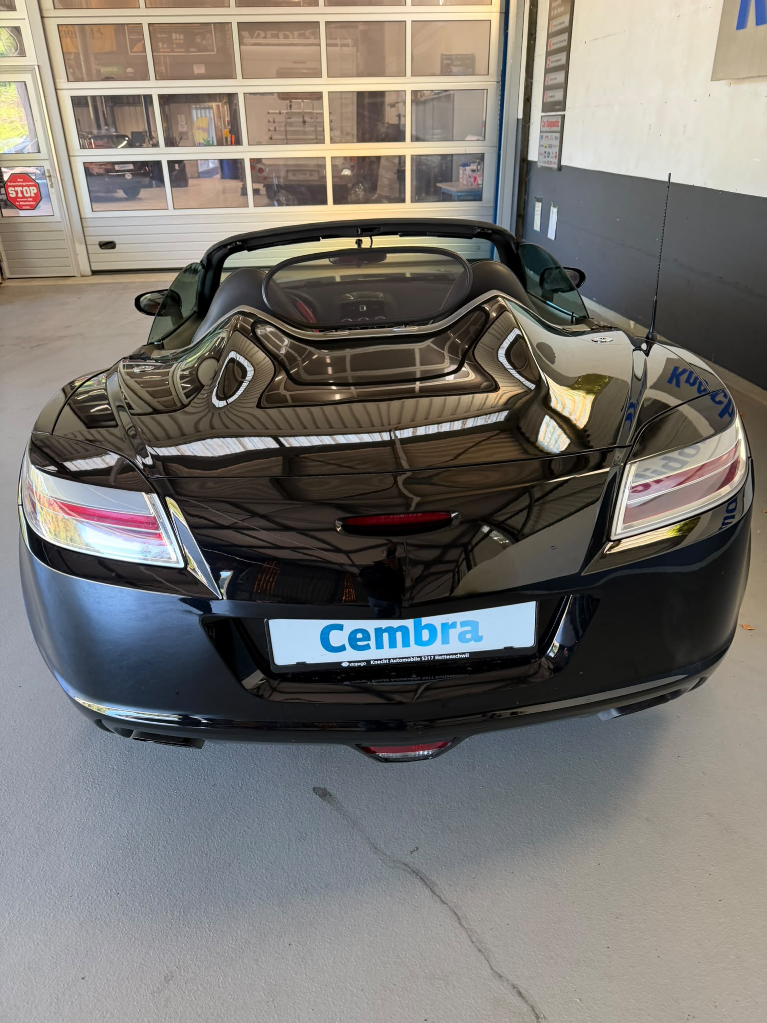 OPEL GT 2.0 Turbo-showroom-element-3