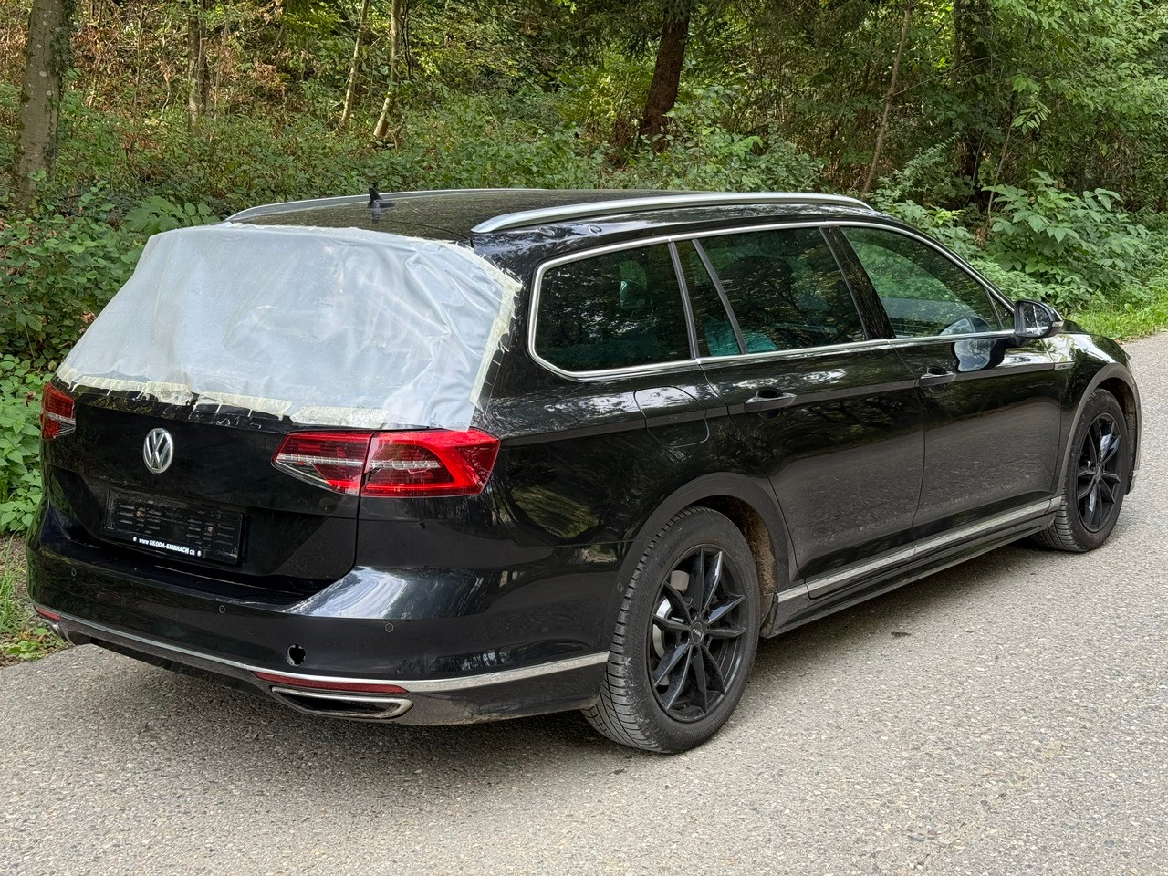 VW Passat Variant 2.0 TSI R-Line 280 PS BMT Highline 4Motion DSG-image-6