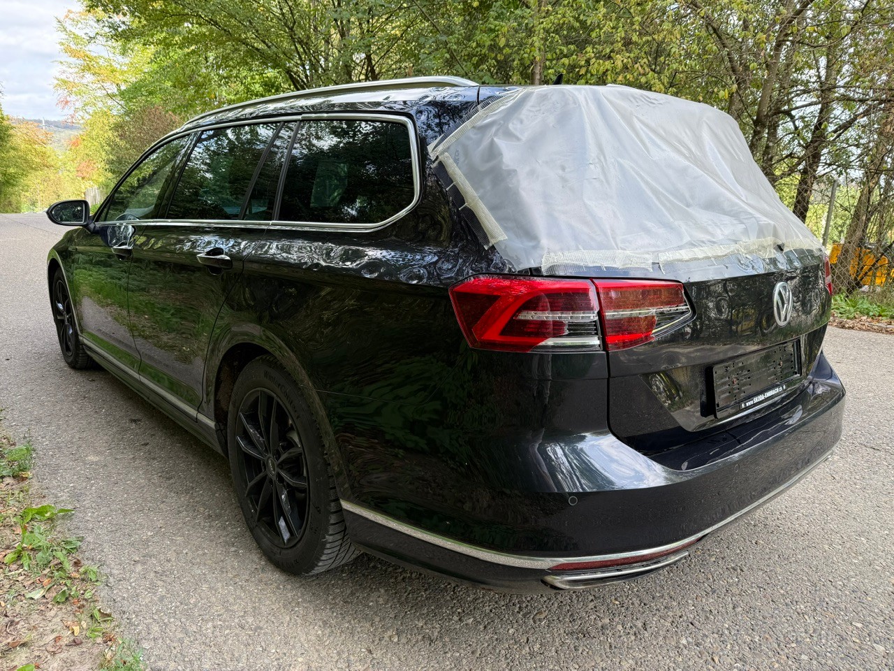 VW Passat Variant 2.0 TSI R-Line 280 PS BMT Highline 4Motion DSG-image-5