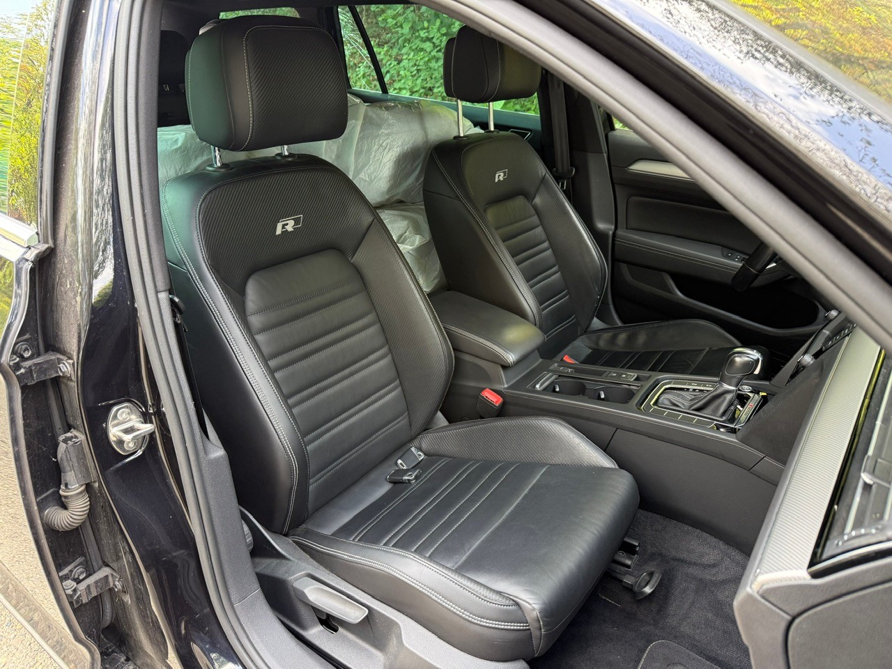 VW Passat Variant 2.0 TSI R-Line 280 PS BMT Highline 4Motion DSG-image-10