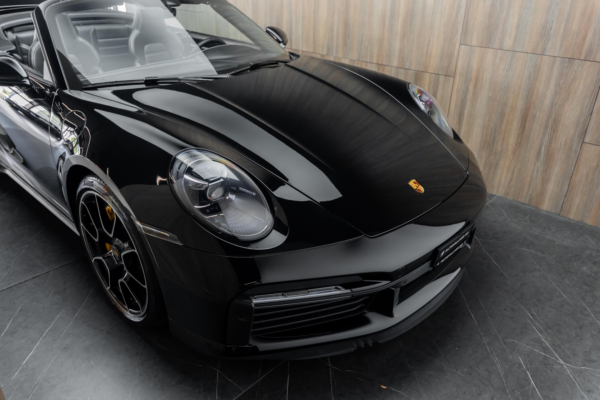 PORSCHE 911 Turbo S Cabriolet PDK | Porsche Approved bis 09.27-image-22