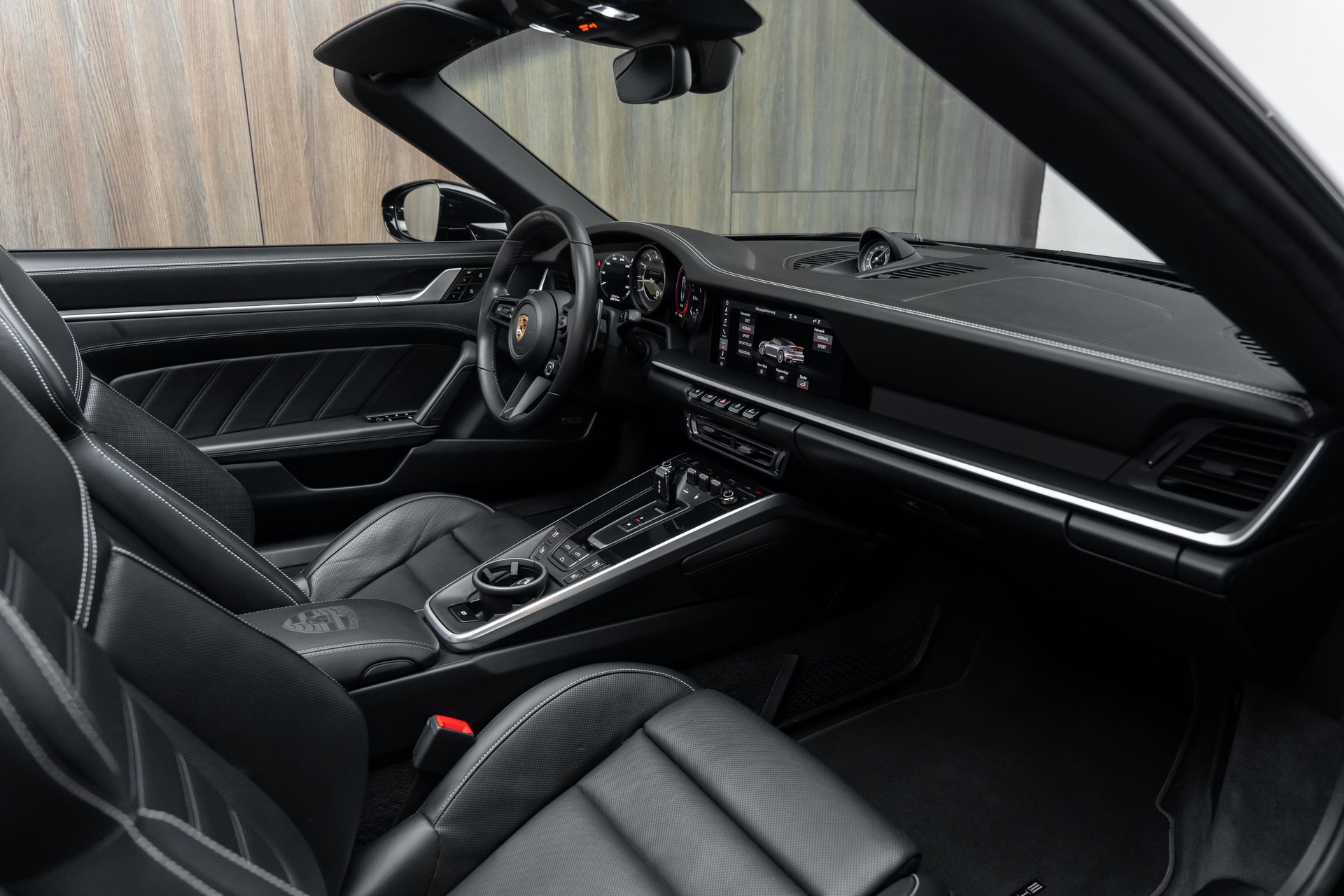 PORSCHE 911 Turbo S Cabriolet PDK | Porsche Approved bis 09.27-image-16