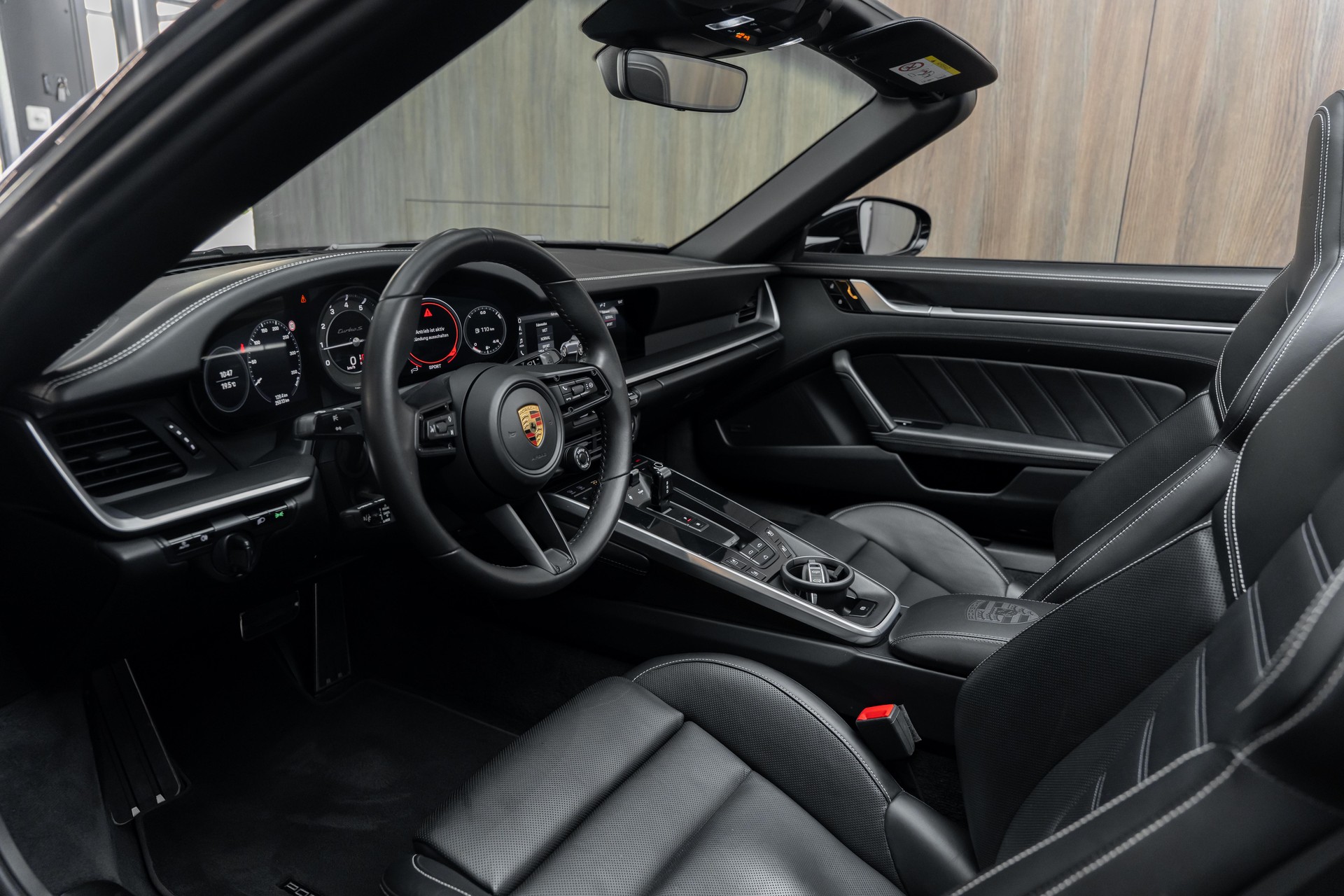 PORSCHE 911 Turbo S Cabriolet PDK | Porsche Approved bis 09.27-showroom-element-3
