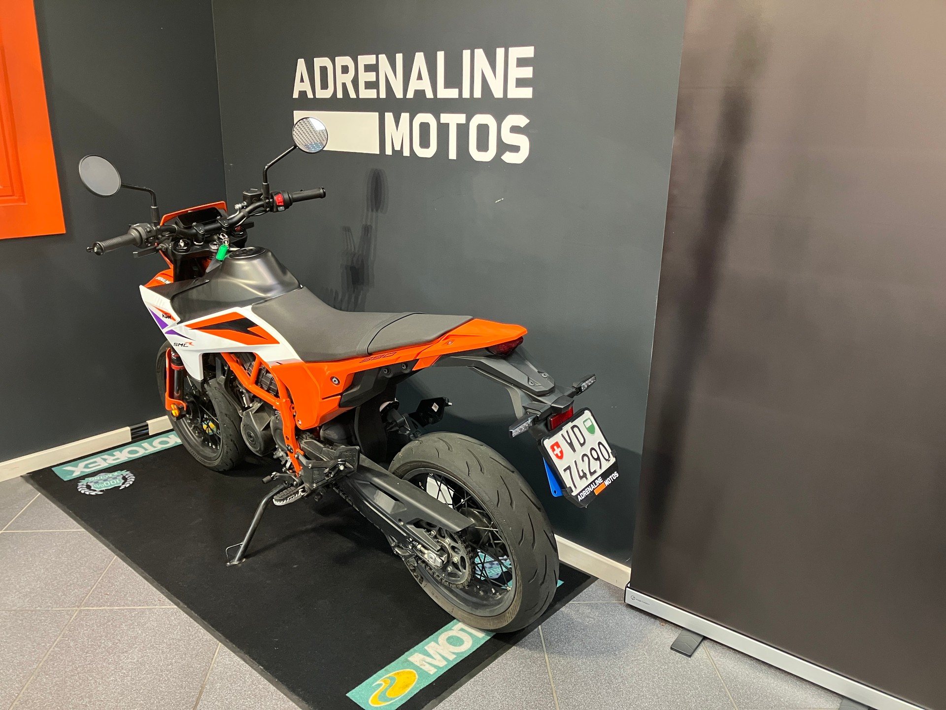 KTM 390 SMC R-image-5