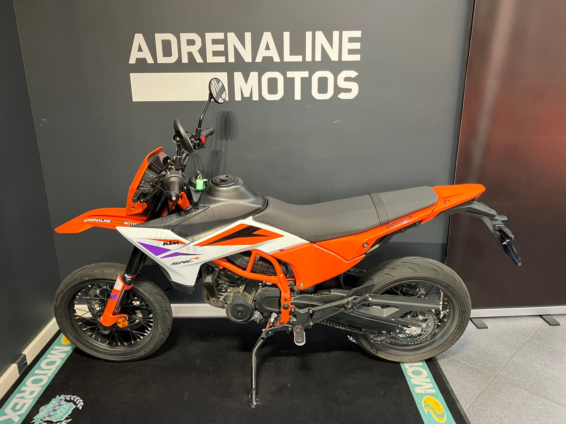 KTM 390 SMC R-image-3