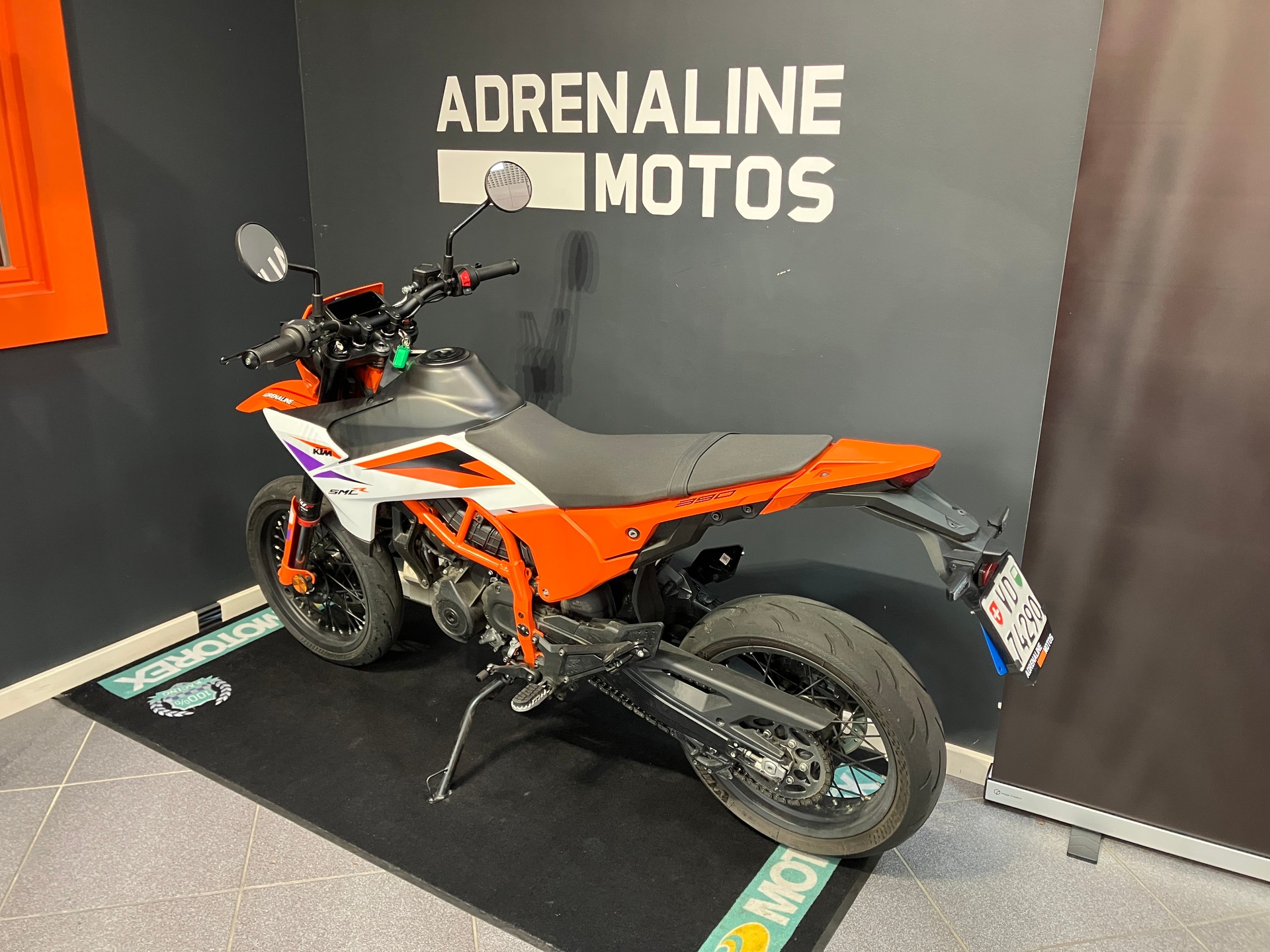 KTM 390 SMC R-image-4