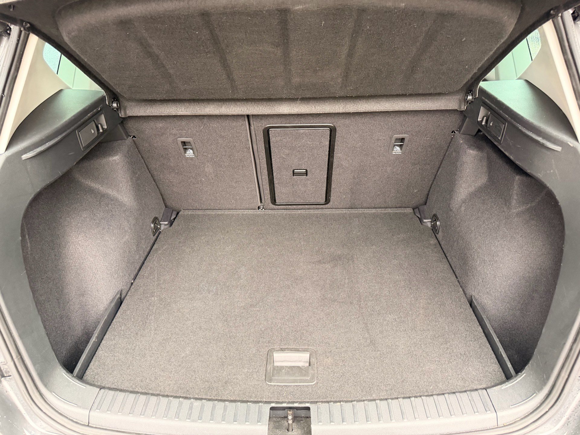 CUPRA Ateca 1.5 TSI ***ANHÄNGERKUPPLUNG & PANORAMADACH***-image-27