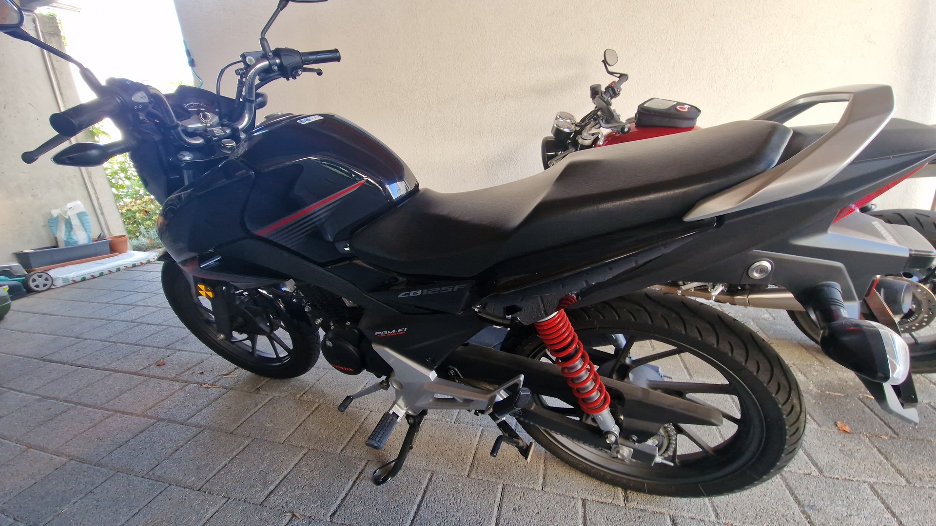 HONDA CBF 125 M-image-6