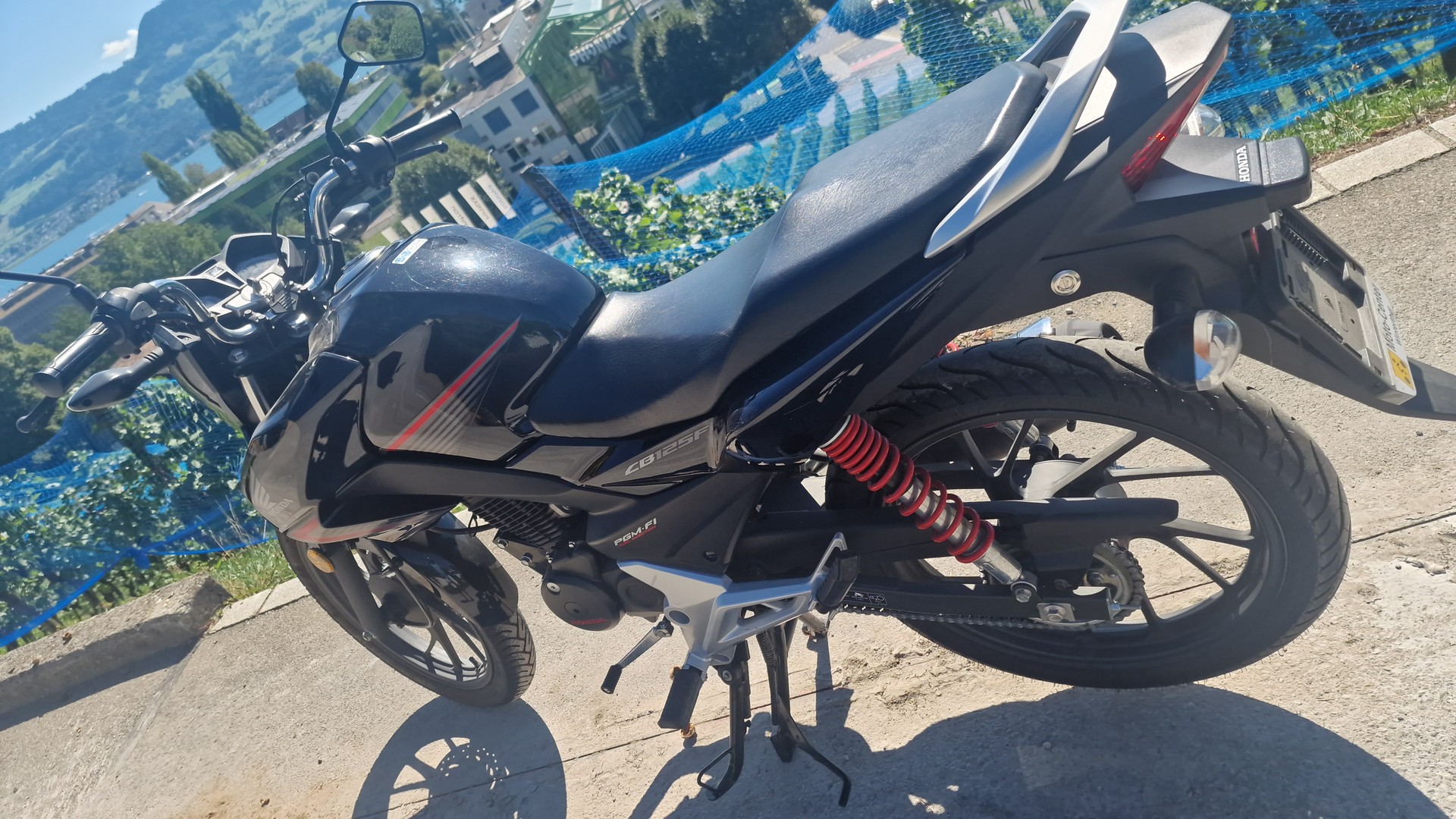 HONDA CBF 125 M-image-1