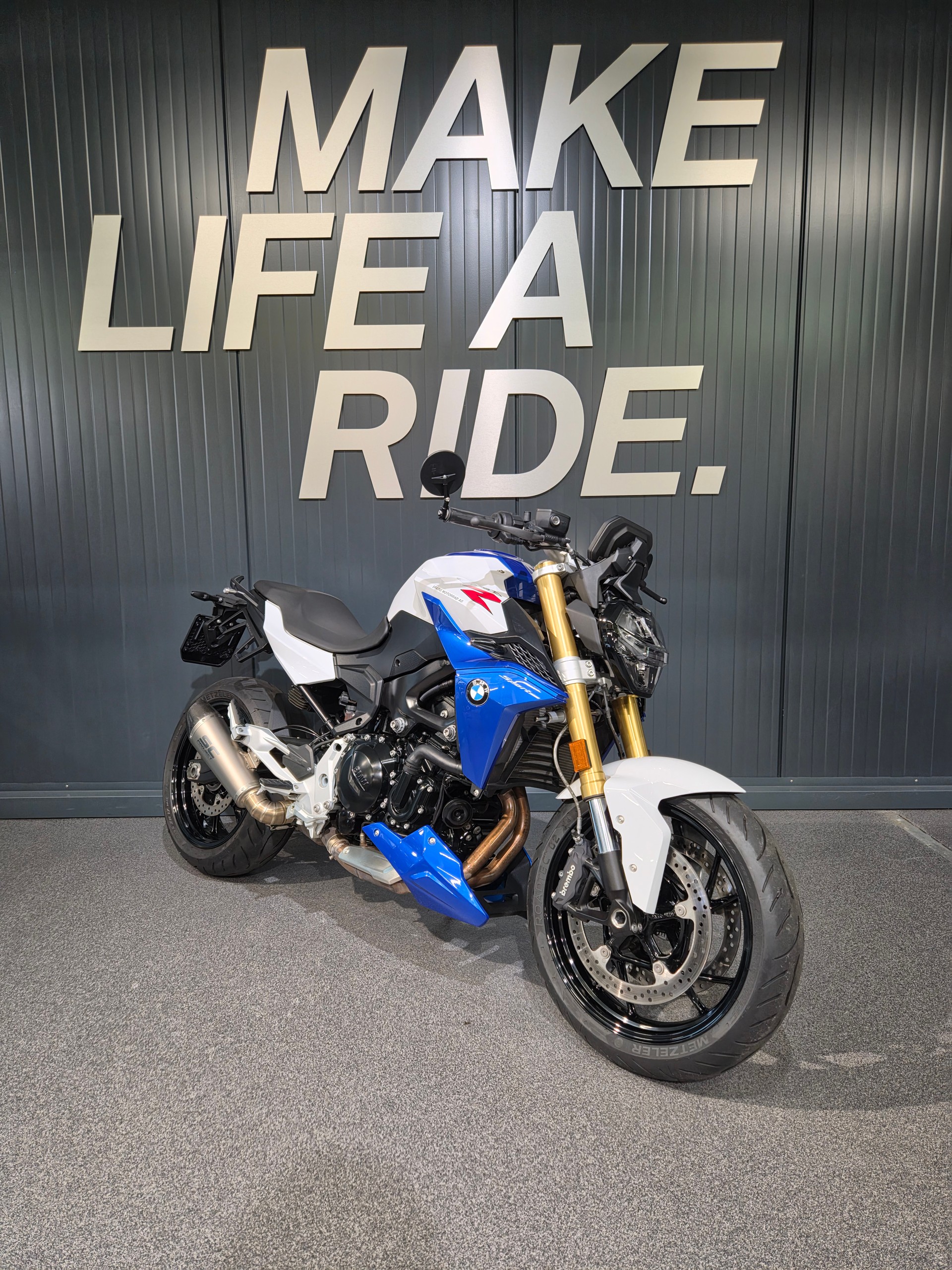 BMW F 900 R A2 - Tieferlegung ab Werk!-image-1