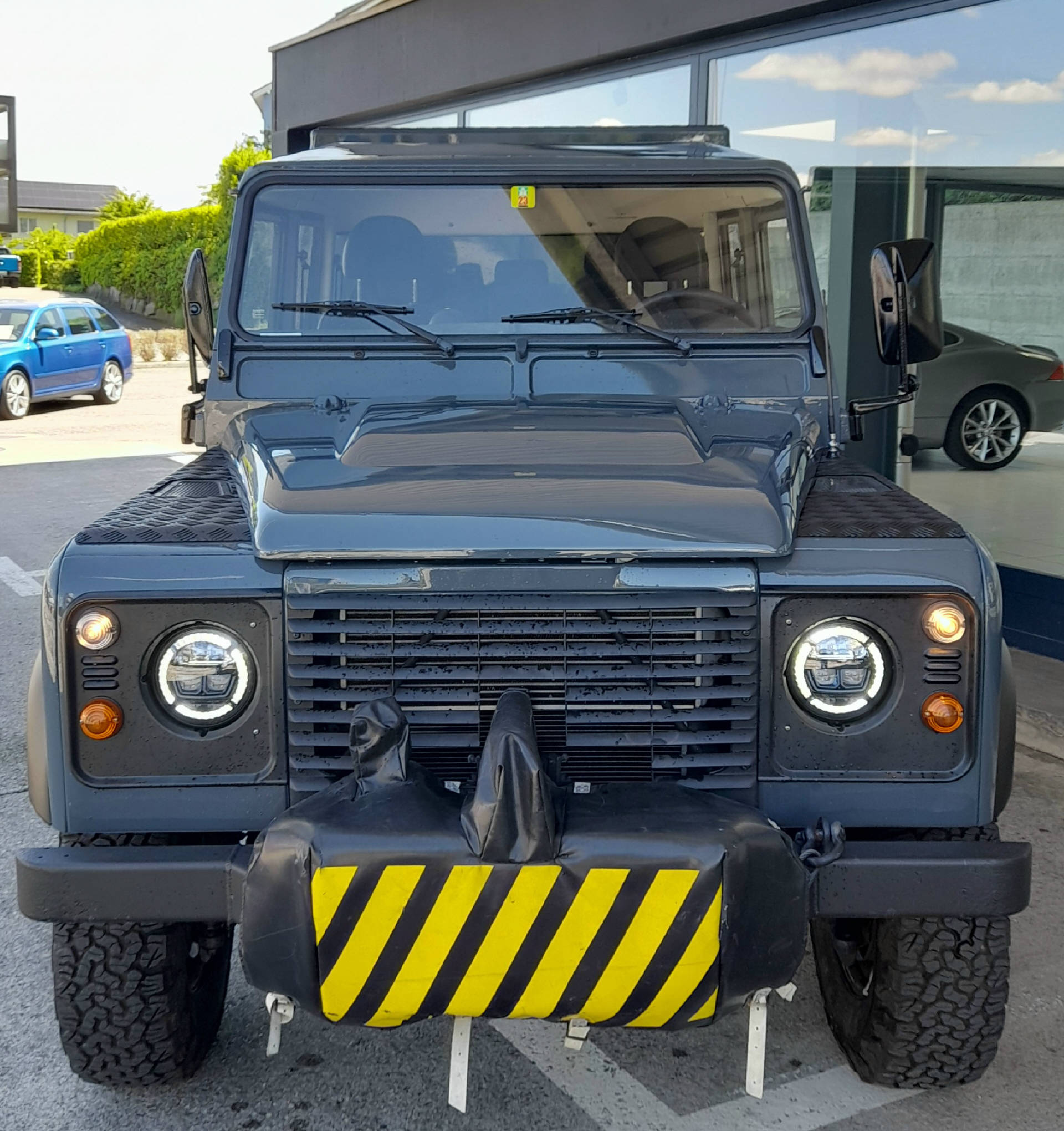 LAND ROVER Defender 130 Doppelkabine Pickup 2.4 TD4-showroom-element-3