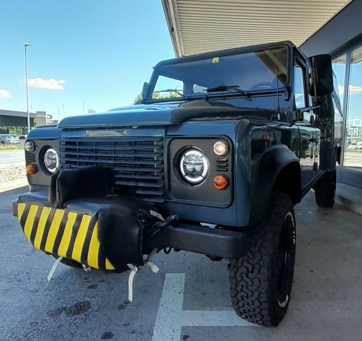 LAND ROVER Defender 130 Doppelkabine Pickup 2.4 TD4-showroom-element-2