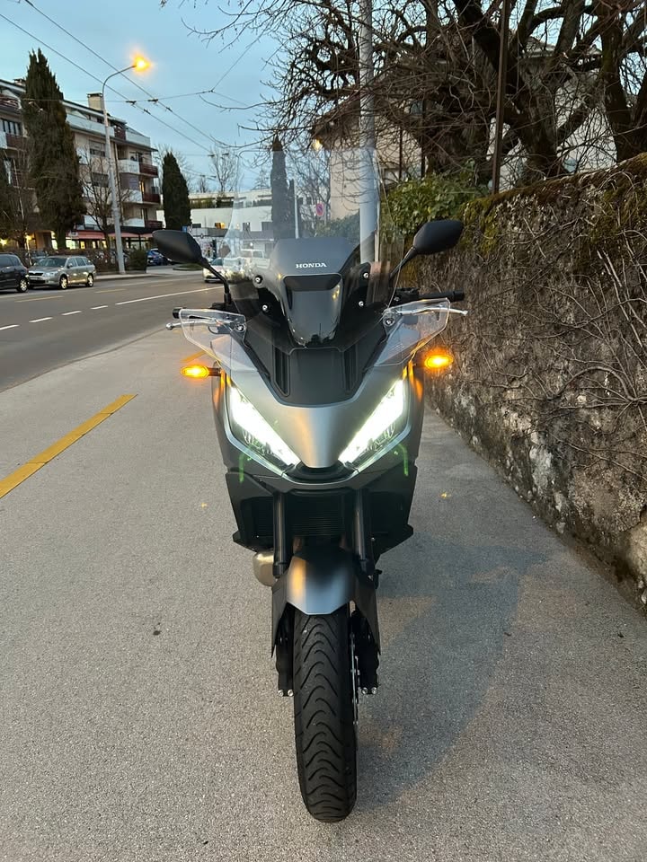 HONDA NT 1100-image-2
