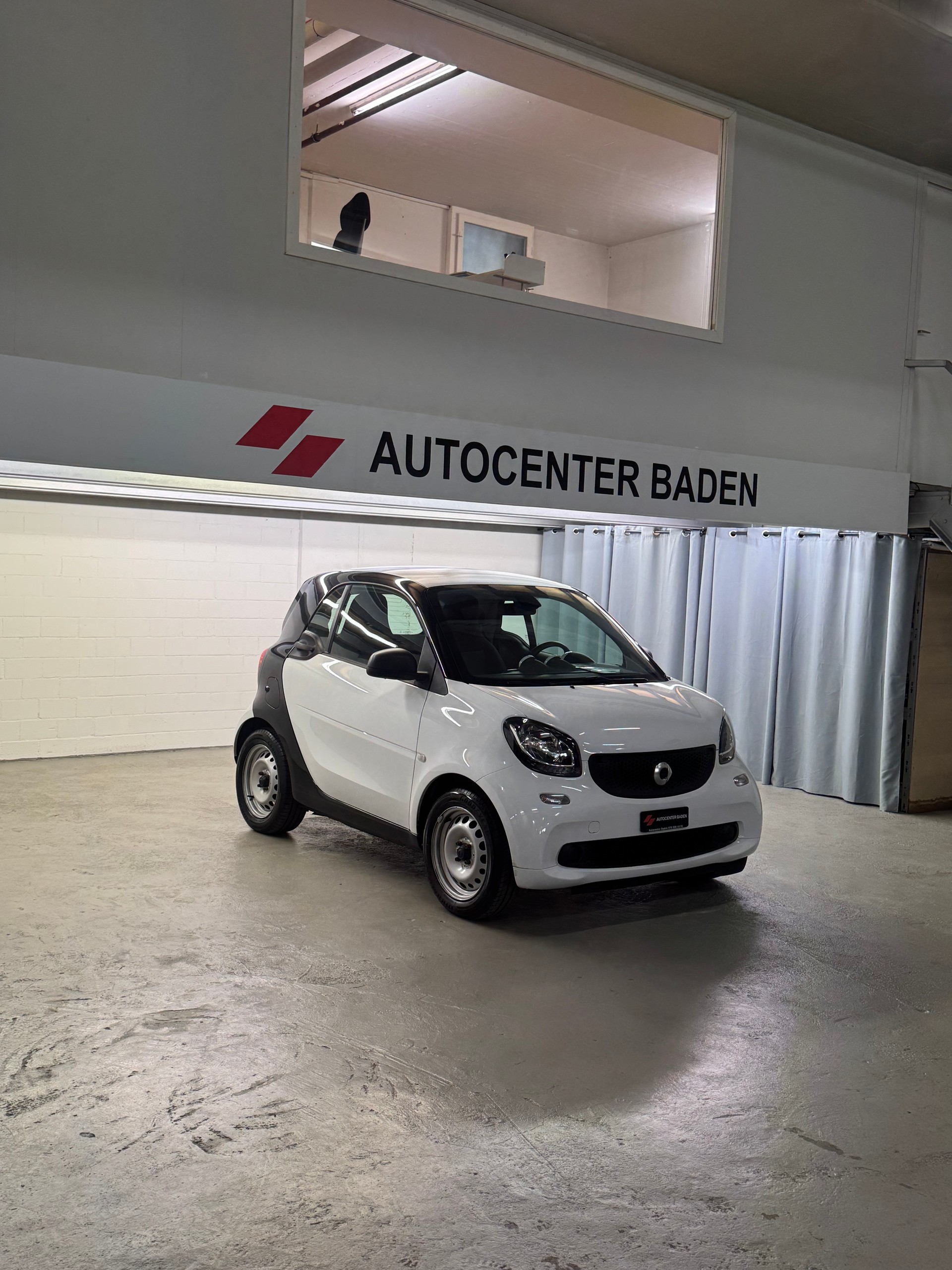 SMART fortwo twinmatic-showroom-element-2
