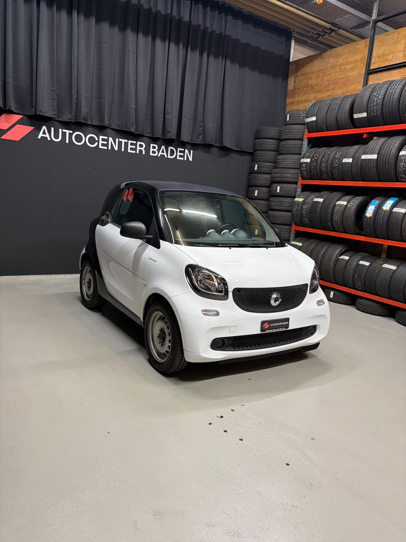 SMART fortwo twinmatic-showroom-element-1