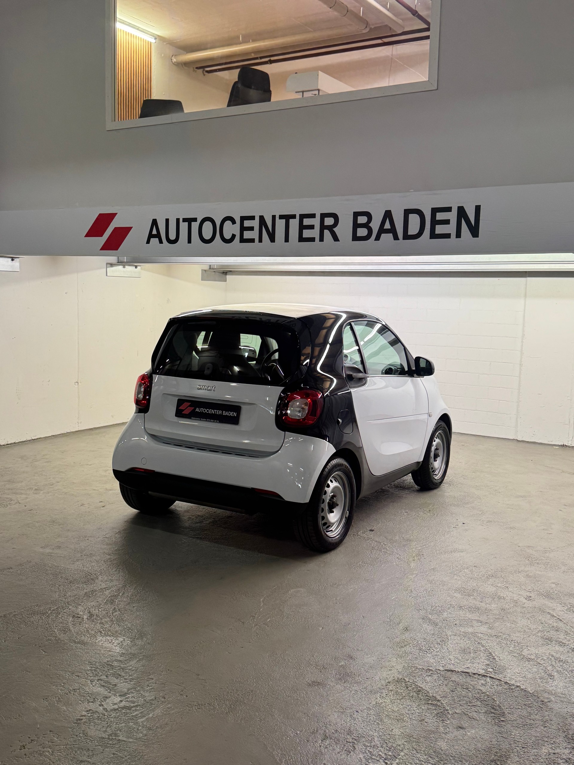 SMART fortwo twinmatic-showroom-element-3