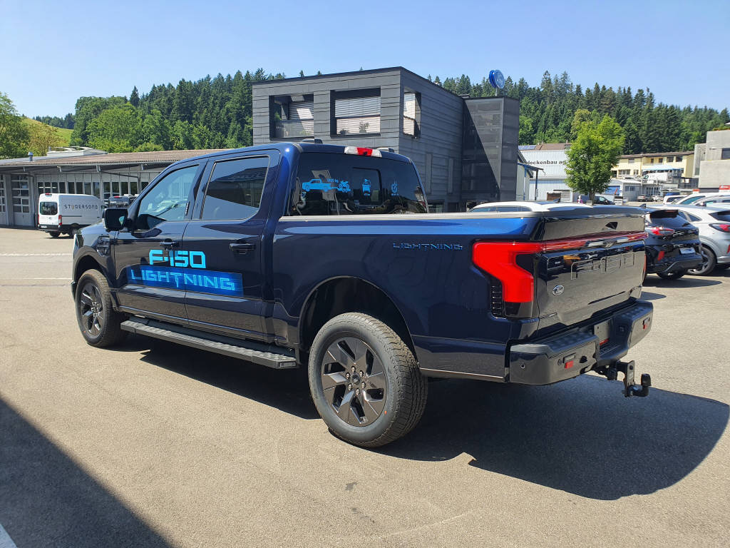 FORD F-150 Lightning DKab.Pick-up 98 kWh Lariat Launch Edition-image-6