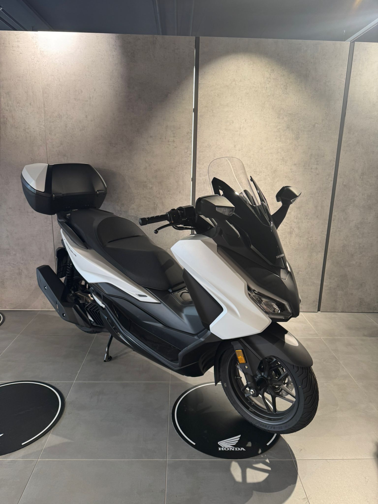 HONDA Nss 125 Forza Smart TopBox-image-0