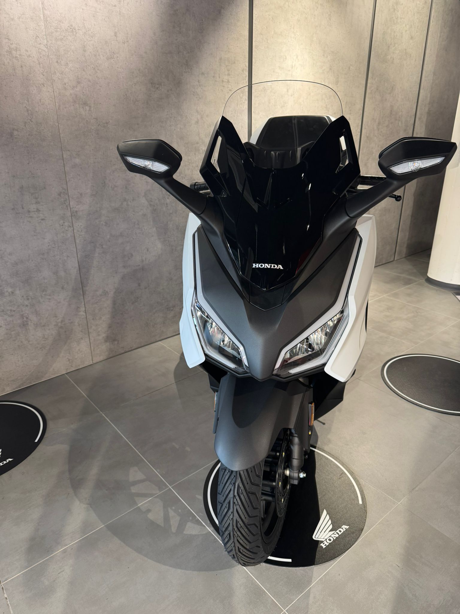 HONDA Nss 125 Forza Smart TopBox-image-2