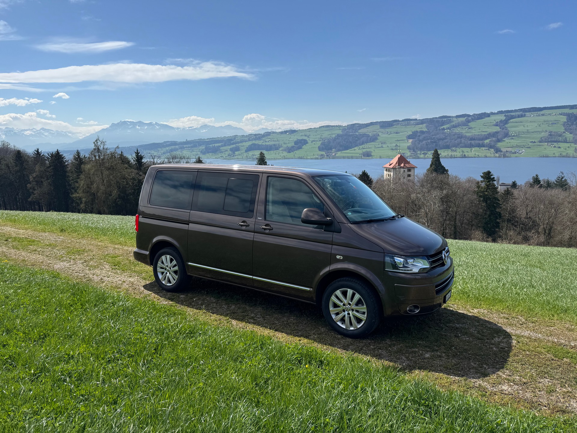 VW T5 Multivan 2.0 Bi-TDI 4 Motion CR Highline Premium DSG-image-2