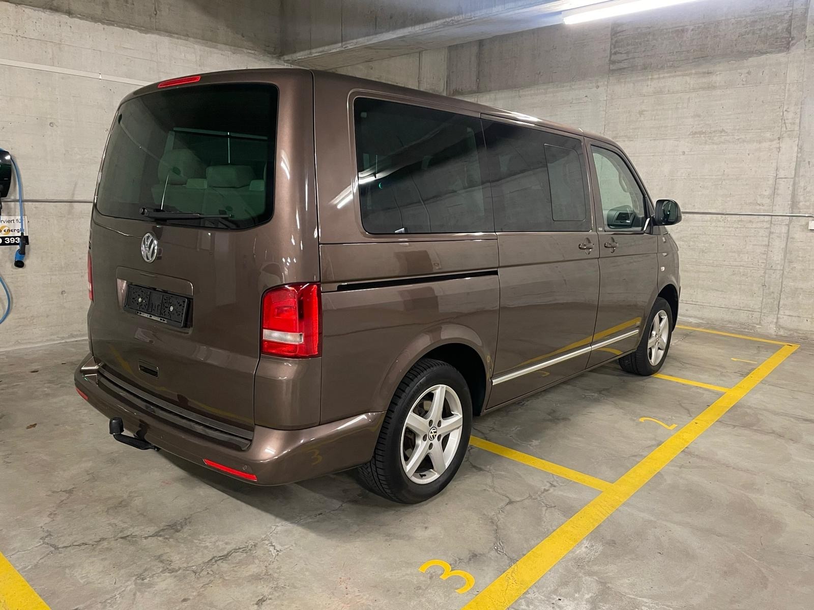 VW T5 Multivan 2.0 Bi-TDI 4 Motion CR Highline Premium DSG-image-11