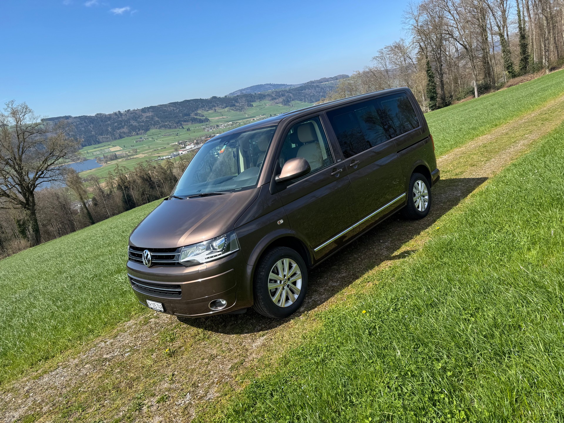 VW T5 Multivan 2.0 Bi-TDI 4 Motion CR Highline Premium DSG-image-1