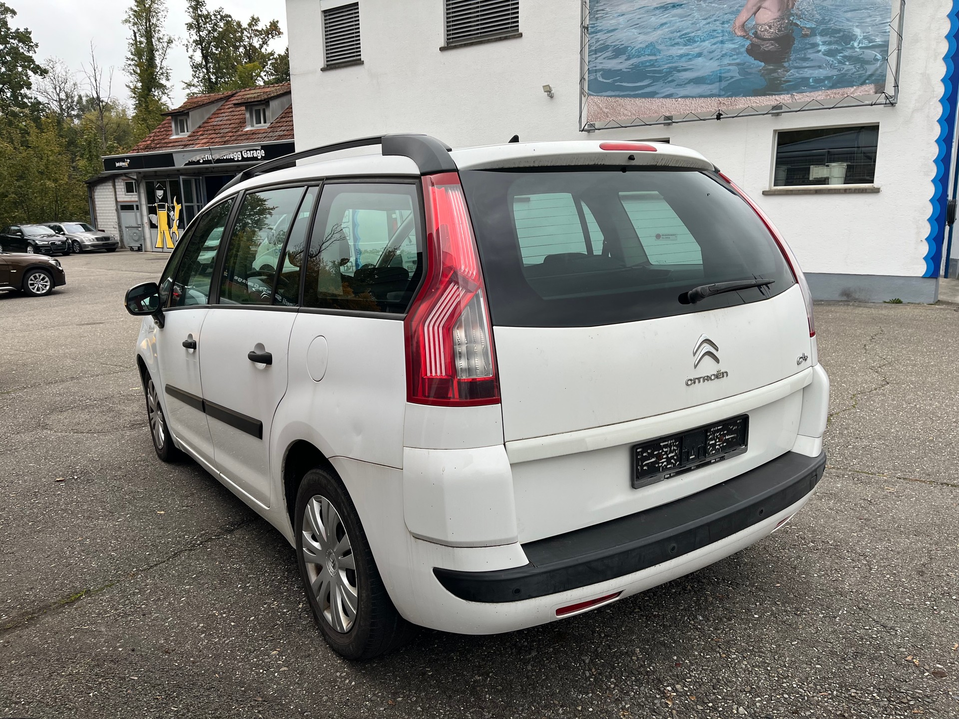 CITROEN Grand C4 Picasso 1.6 HDI 16V Attraction-image-6