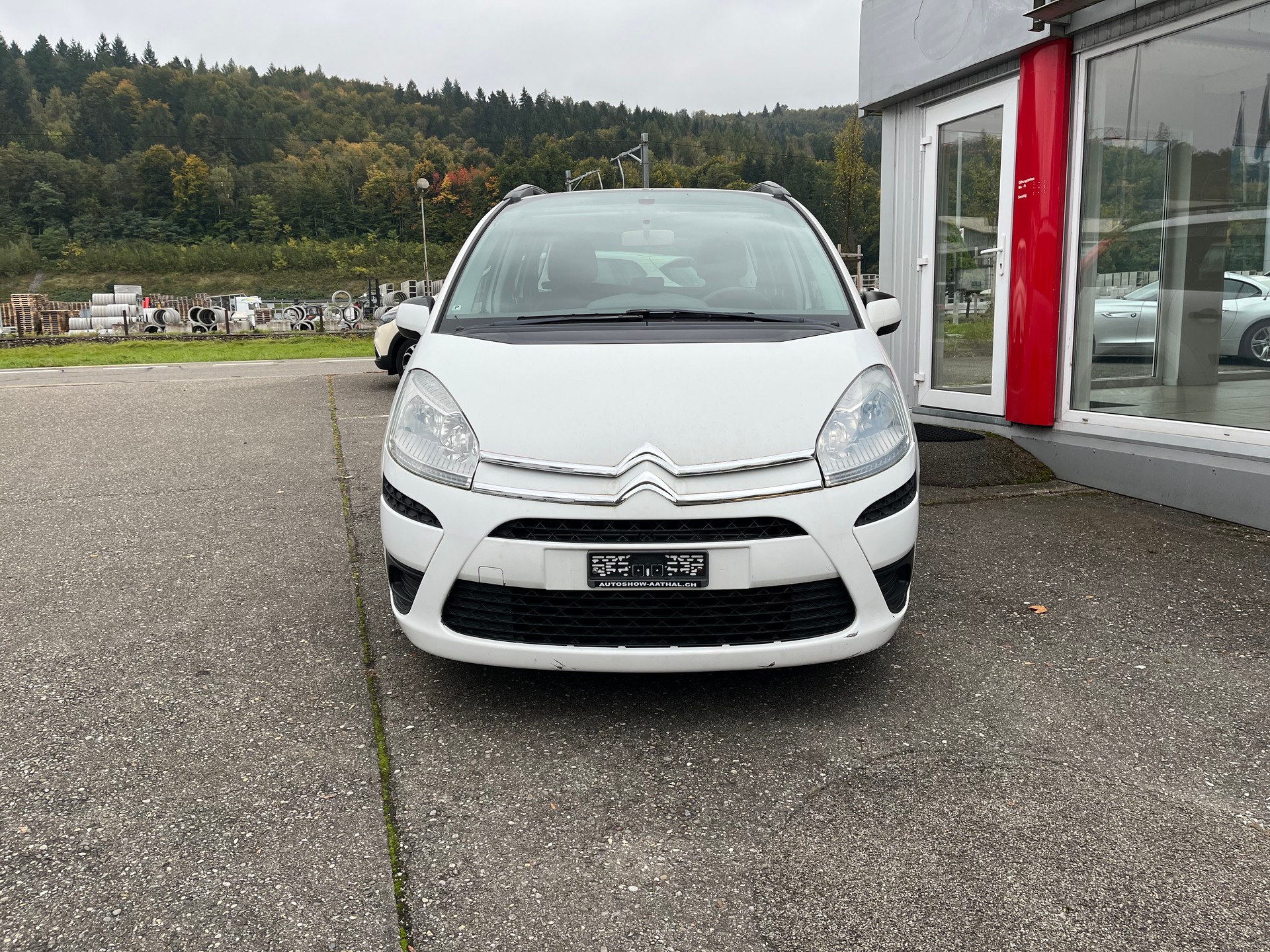 CITROEN Grand C4 Picasso 1.6 HDI 16V Attraction-image-1