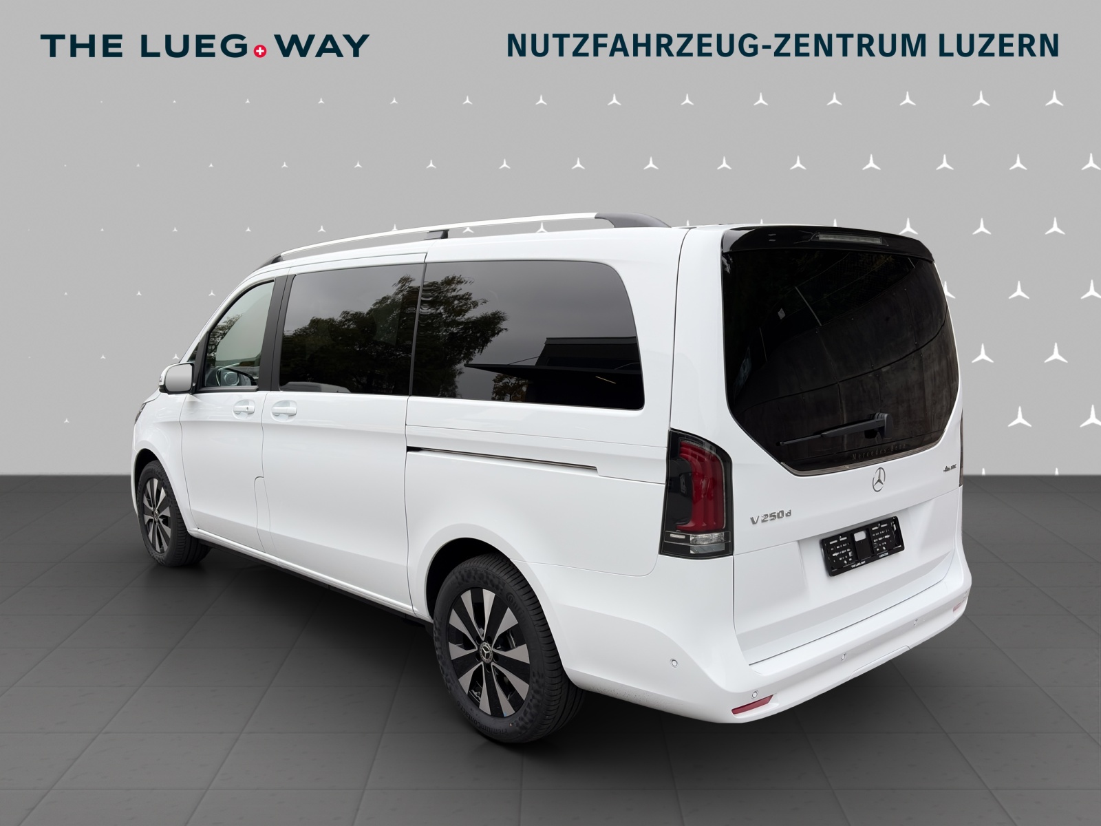 MERCEDES-BENZ V 250 d lang Style 9G-Tronic-image-4