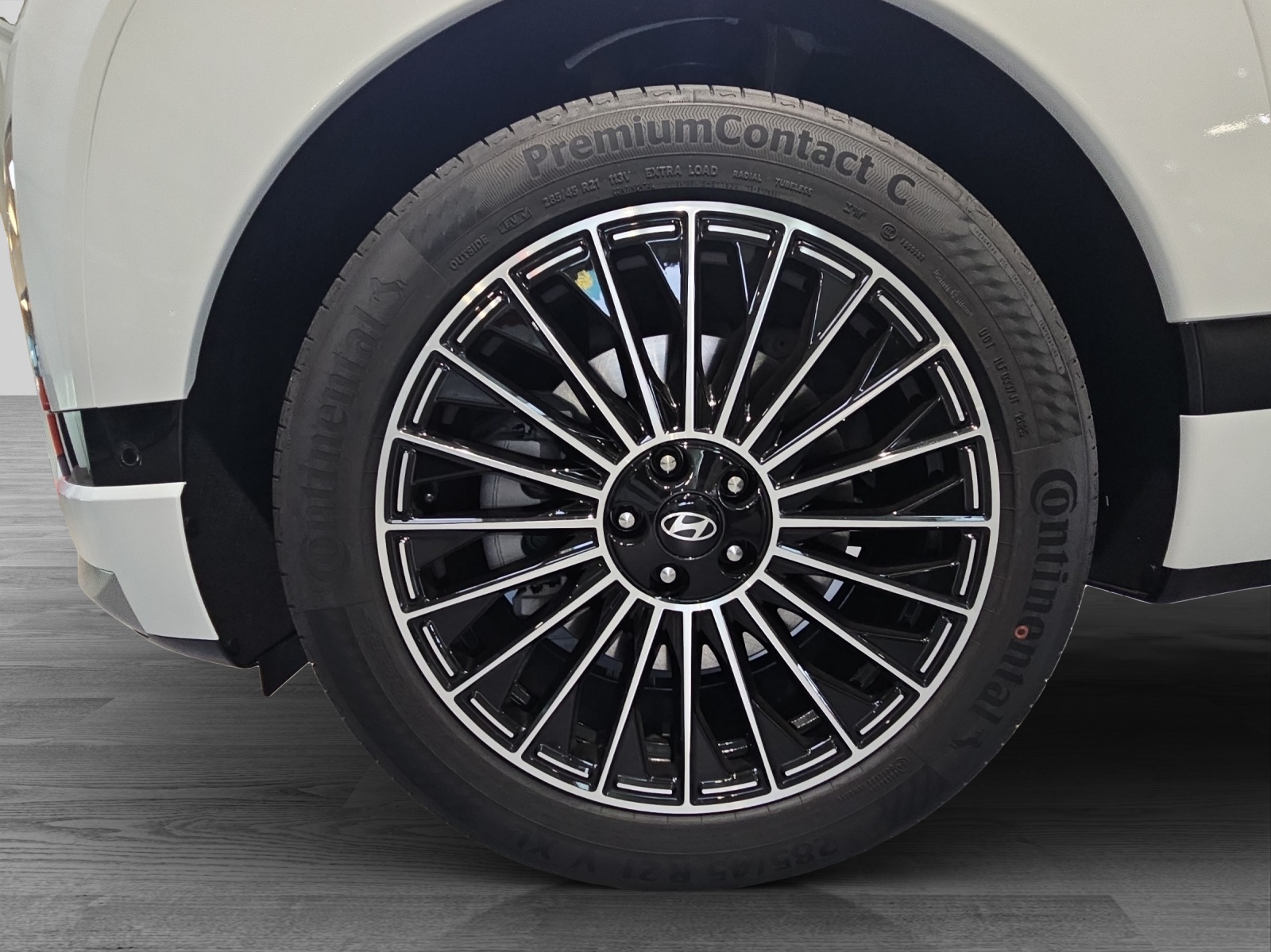 HYUNDAI Ioniq 9 Calligraphy 4WD-image-8