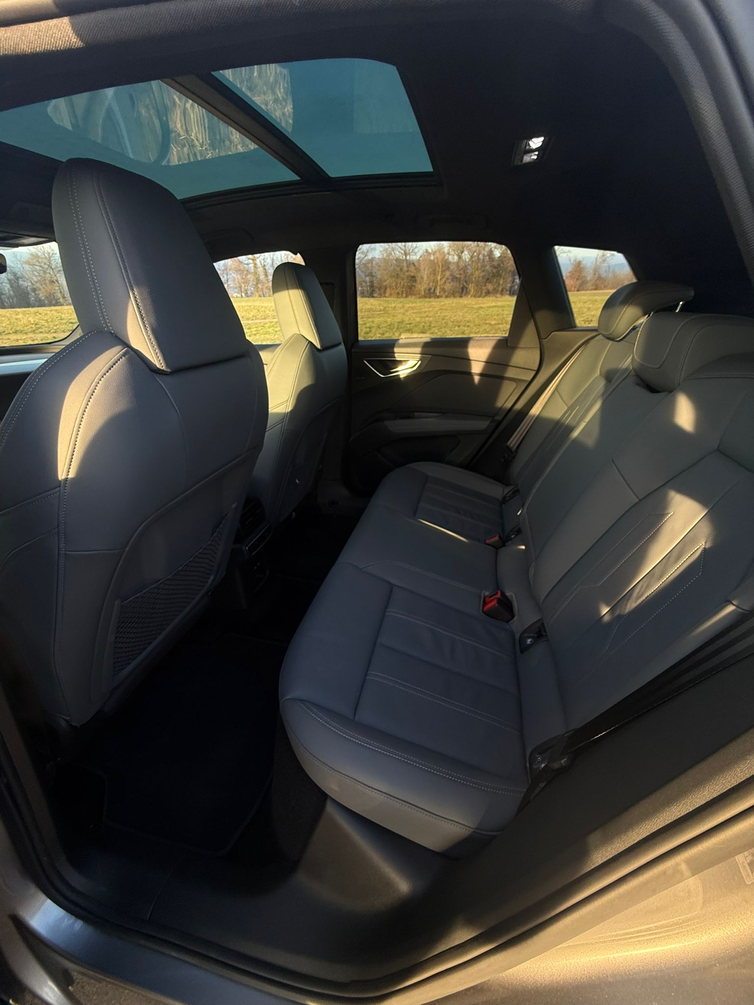 AUDI Q4 e-tron 50 quattro-image-6