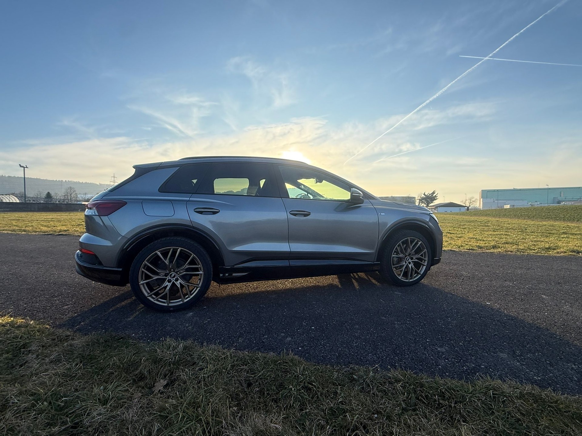 AUDI Q4 e-tron 50 quattro