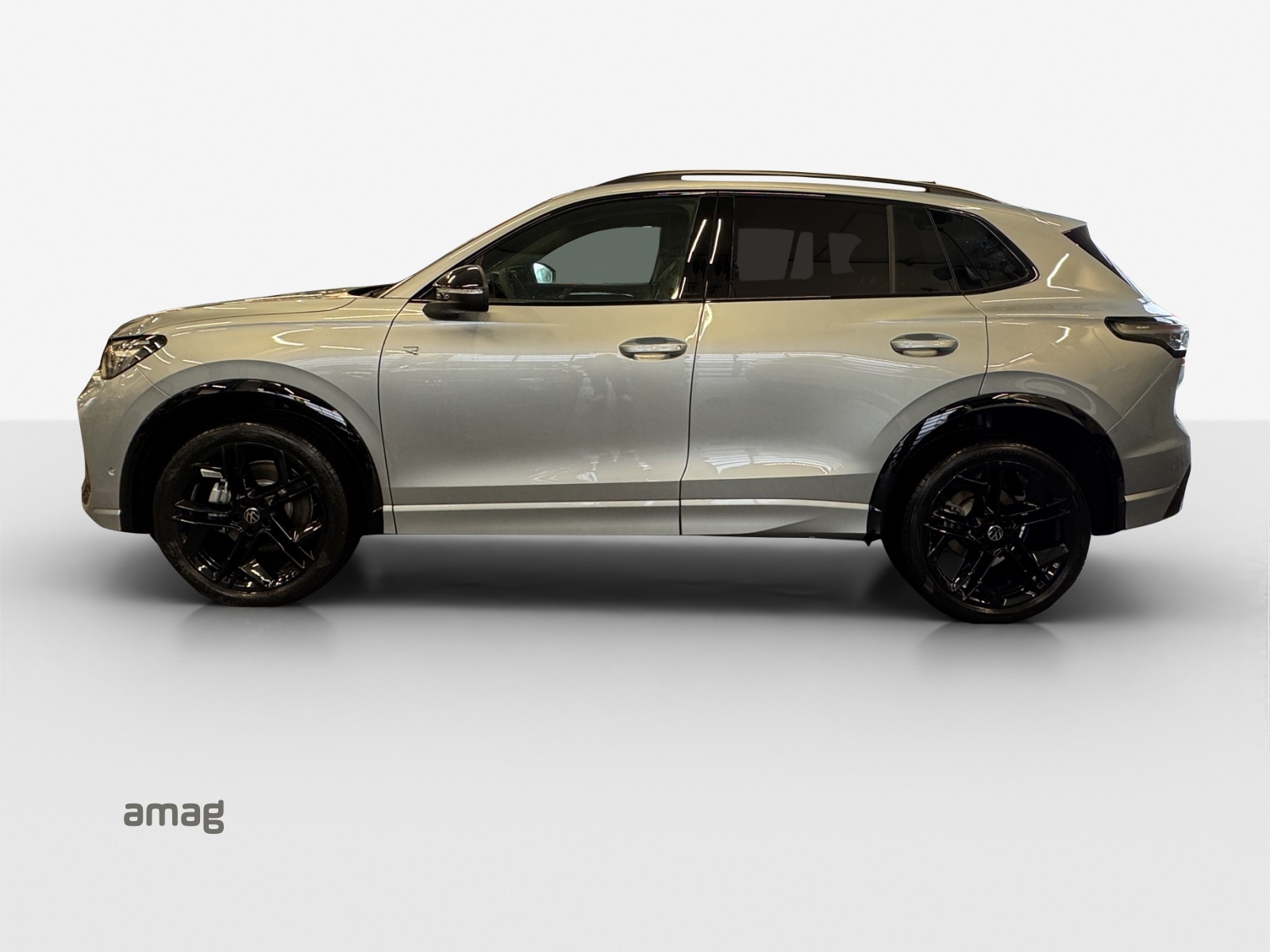 VW Tiguan 2.0 TSI DSG R-Line 4Motion-showroom-element-1