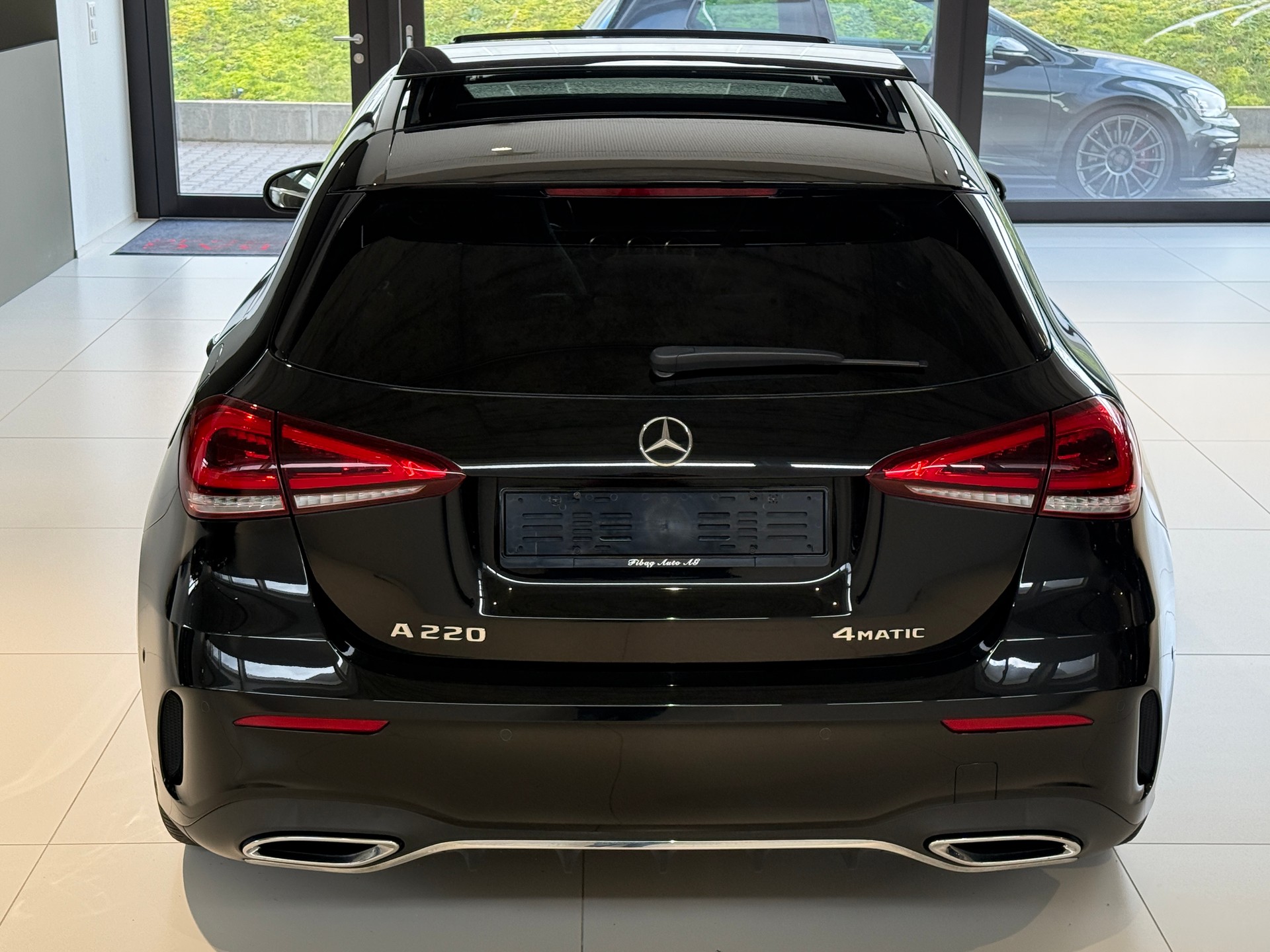 MERCEDES-BENZ A 220 AMG Line 7G-DCT 4Matic ***CH-Fahrzeug***Panoramadach***Ambiente-plus***Service kostenlos 10J / 100'000Km***-image-21