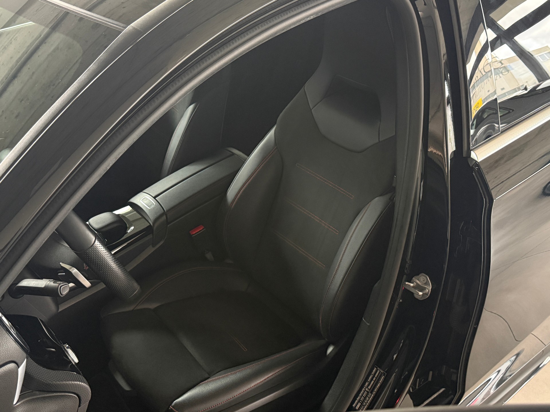 MERCEDES-BENZ A 220 AMG Line 7G-DCT 4Matic ***CH-Fahrzeug***Panoramadach***Ambiente-plus***Service kostenlos 10J / 100'000Km***-image-18