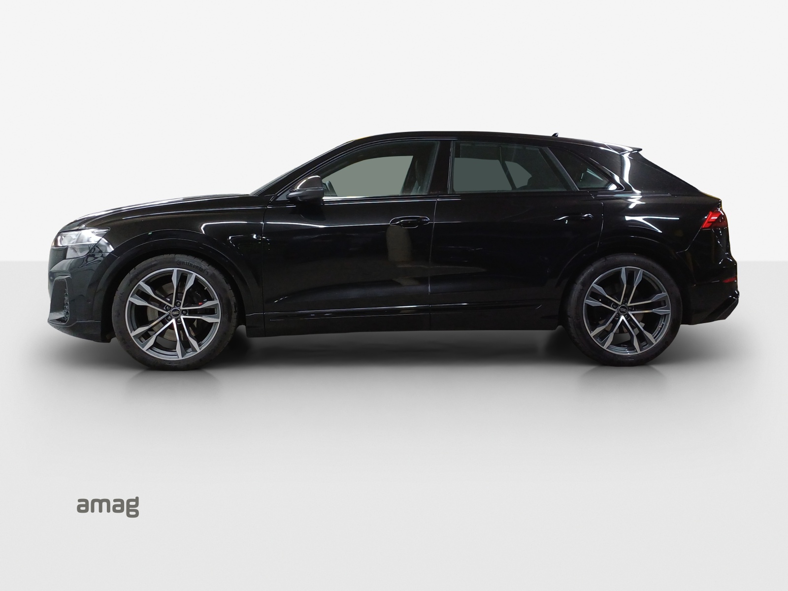 AUDI SQ8 SUV TFSI quattro tiptronic-showroom-element-1