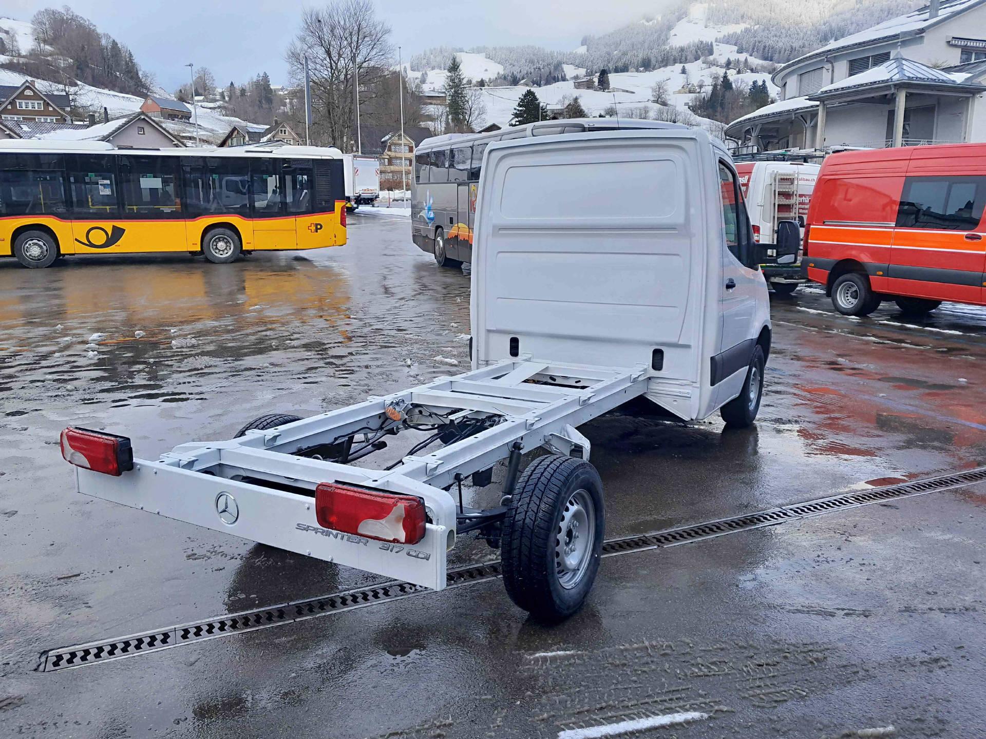 MERCEDES-BENZ Sprinter 317 Kab.-Ch. 3665 S 2.0 CDI 170 Pro-image-4