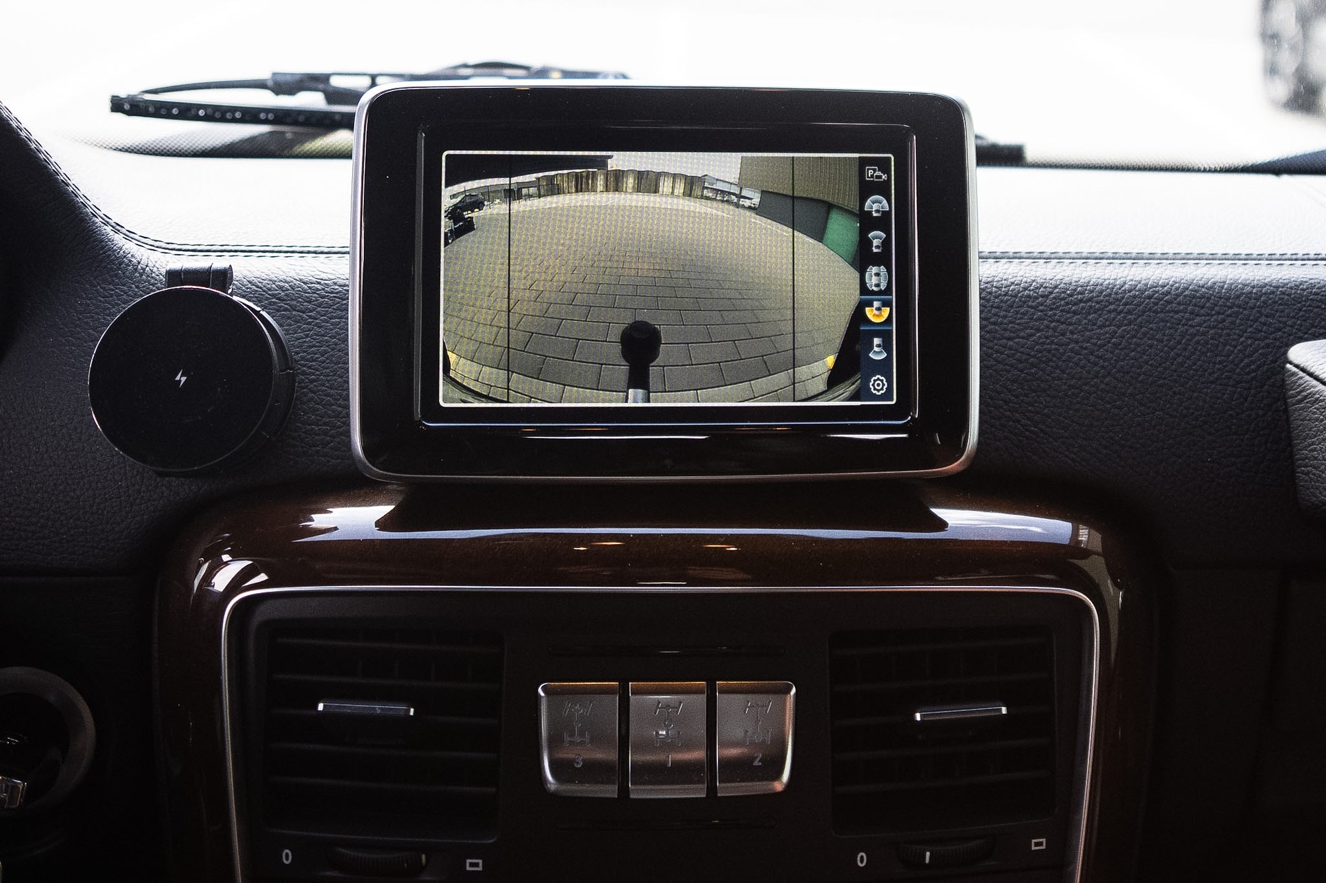 MERCEDES-BENZ G 500-image-11