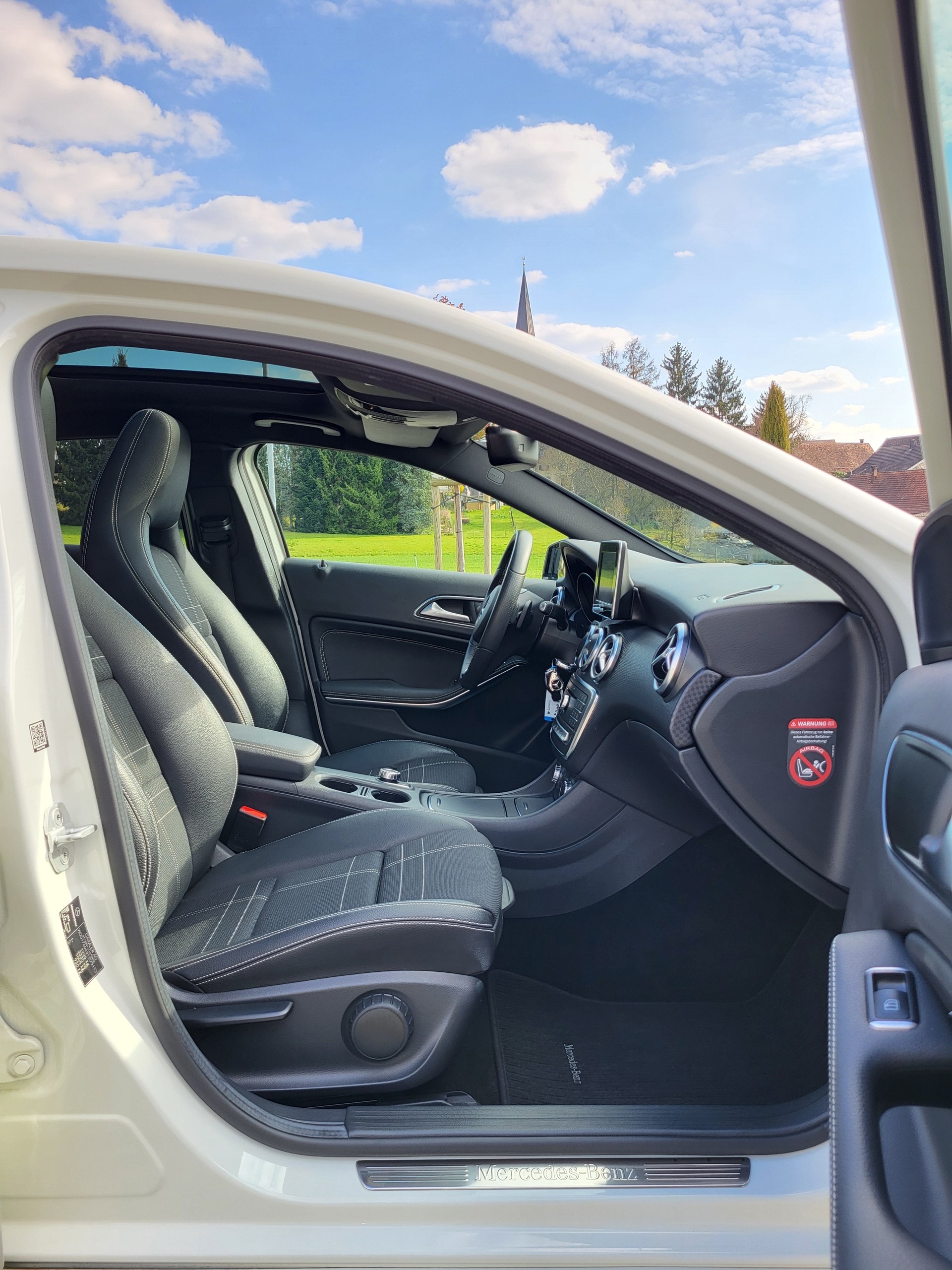 MERCEDES-BENZ A 200 Night Star 7G-DCT-image-5