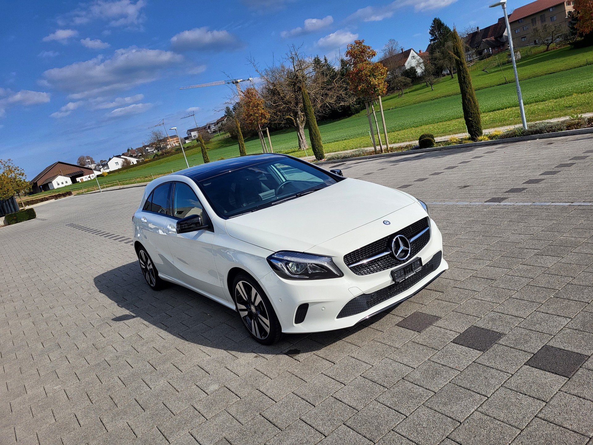 MERCEDES-BENZ A 200 Night Star 7G-DCT-image-3