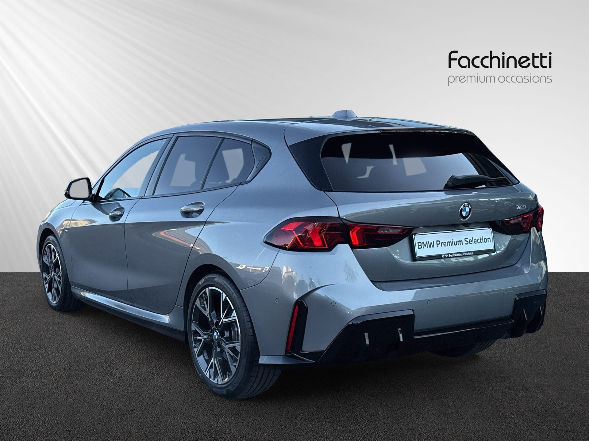 BMW 123 xDrive M Sport Steptronic-showroom-element-2