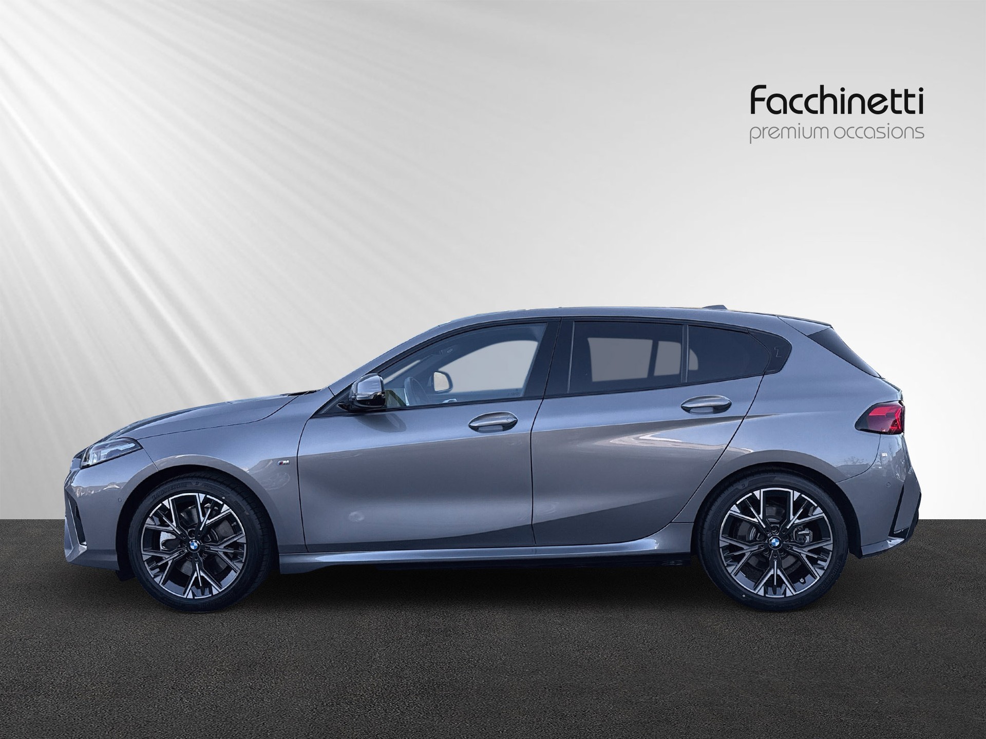 BMW 123 xDrive M Sport Steptronic-showroom-element-1