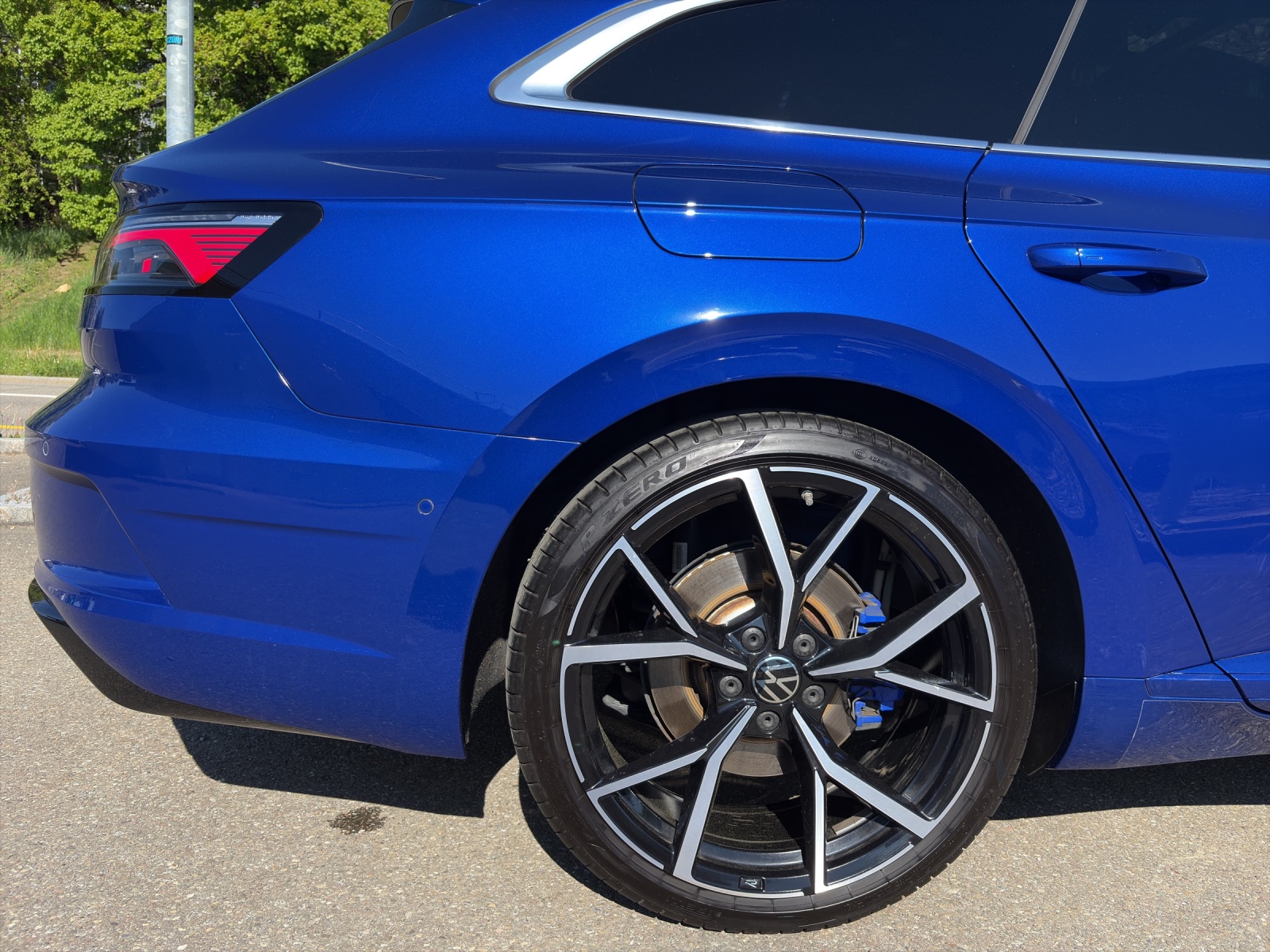 VW Arteon Shooting Brake 2.0 TSI R DSG 4m-image-15