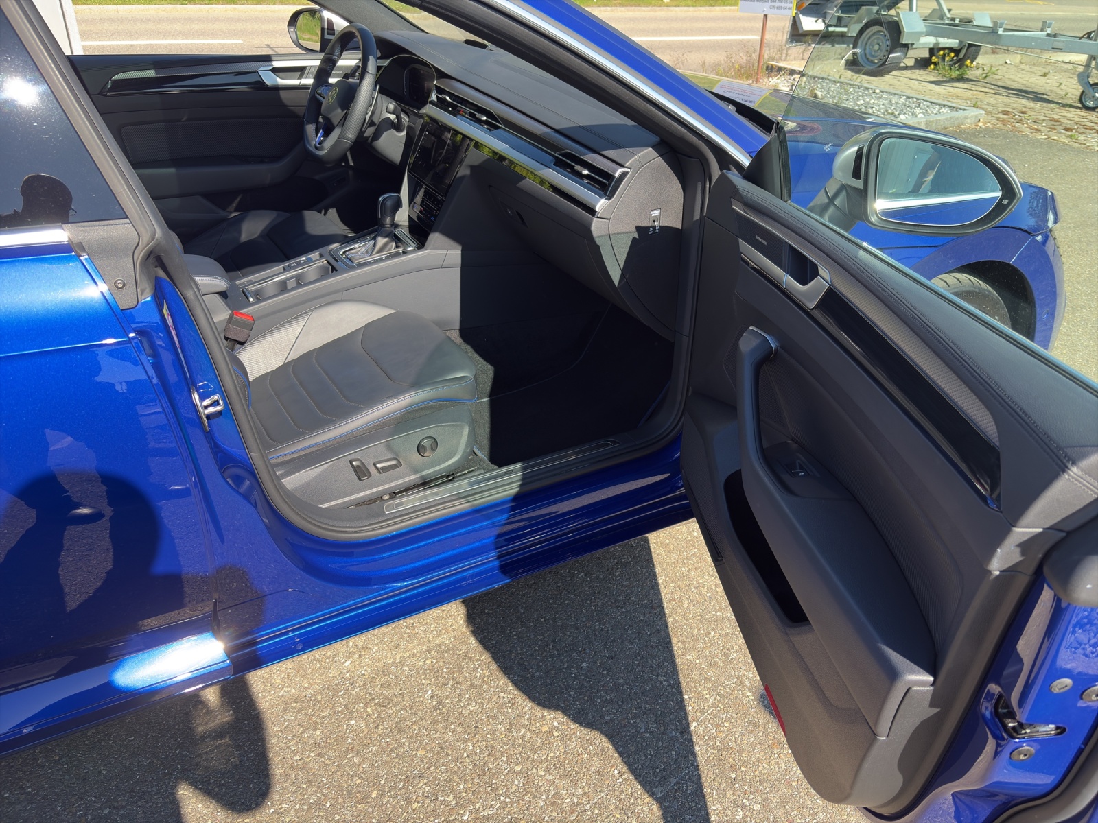 VW Arteon Shooting Brake 2.0 TSI R DSG 4m-image-5
