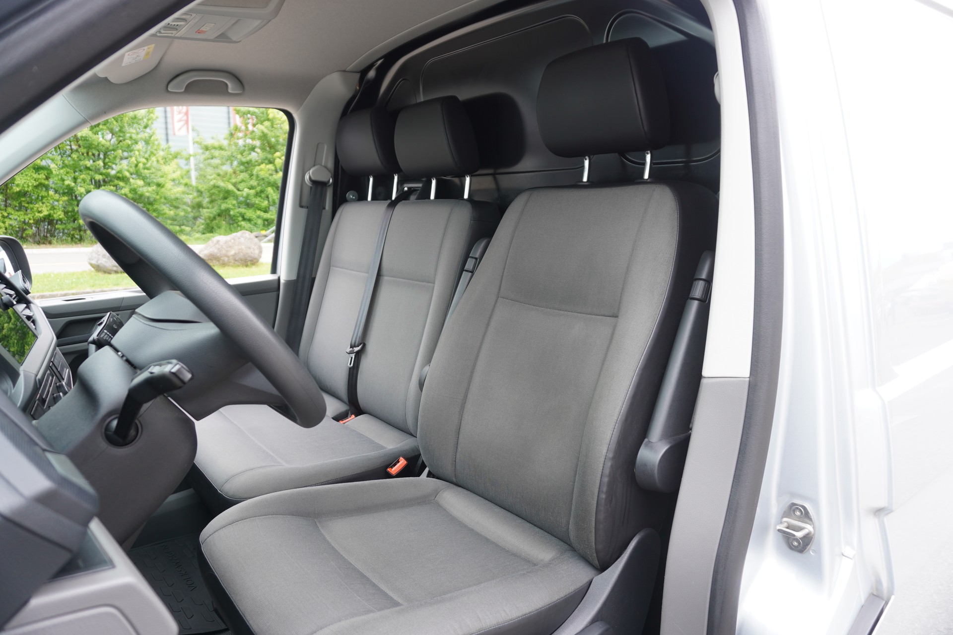 VW T6.1 2.0 TDI TDI EINBAU-SCHRÄNKE 3200 KG!!!-image-11