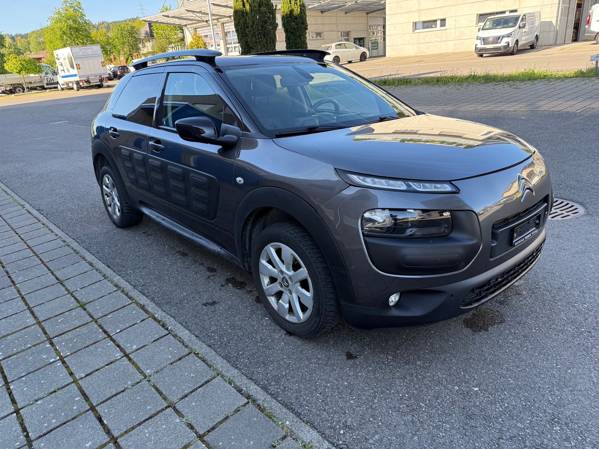 CITROEN C4 Cactus 1.2 e-THP Shine EAT6-image-4