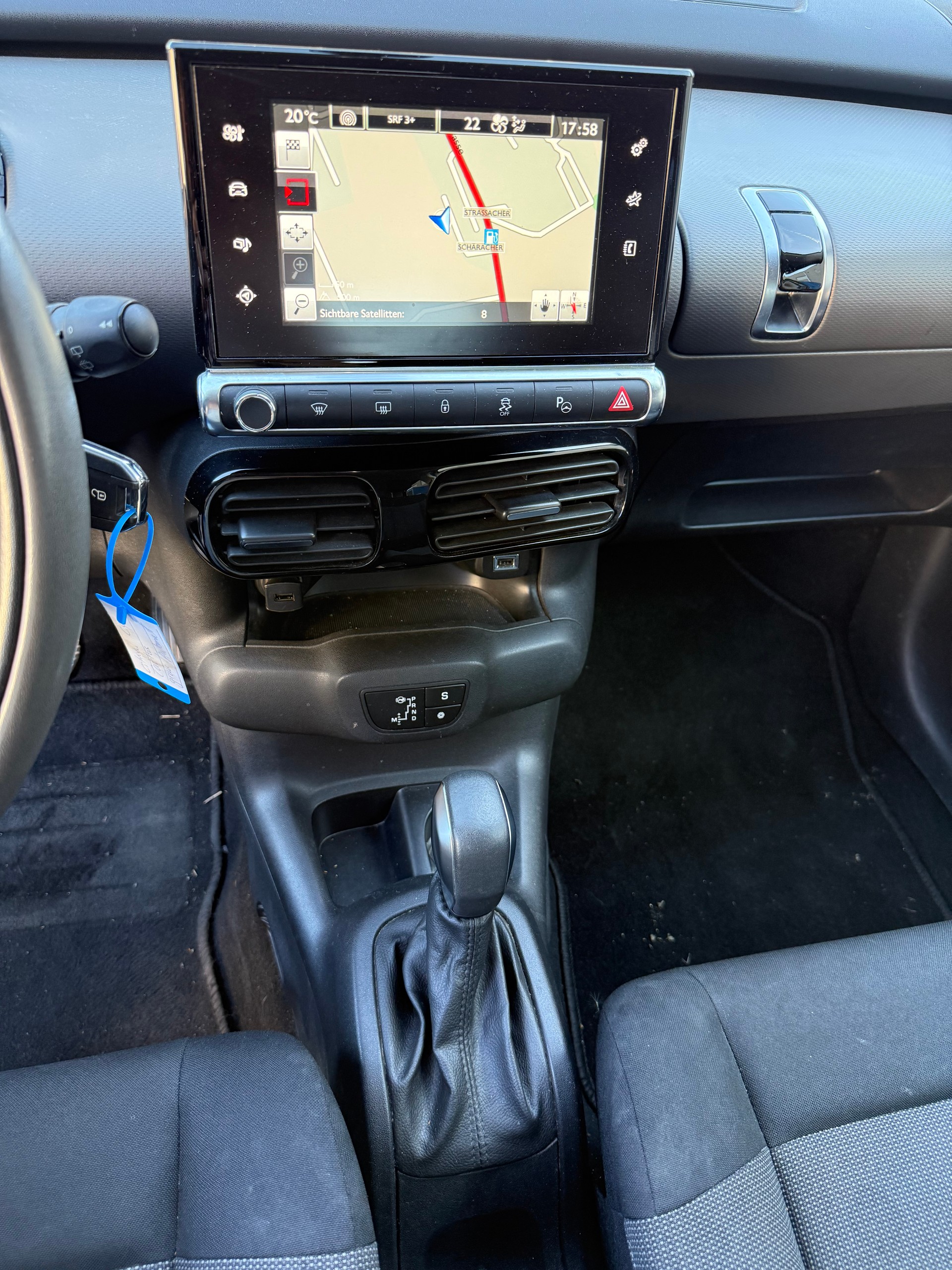 CITROEN C4 Cactus 1.2 e-THP Shine EAT6-image-16